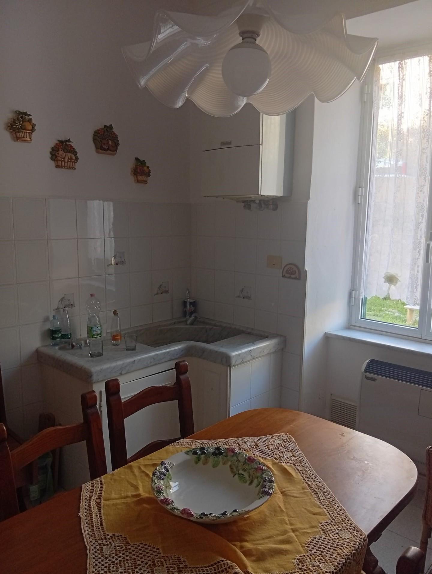 Trilocale in vendita, Carrara gragnana