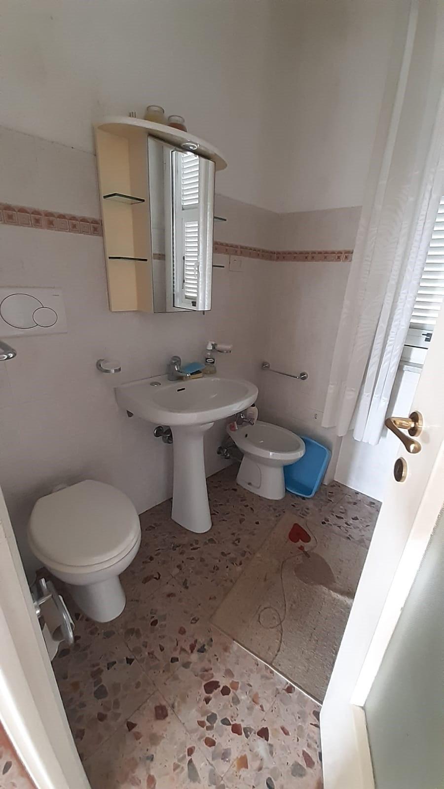 Villa Bifamiliare con giardino, Bolano ceparana