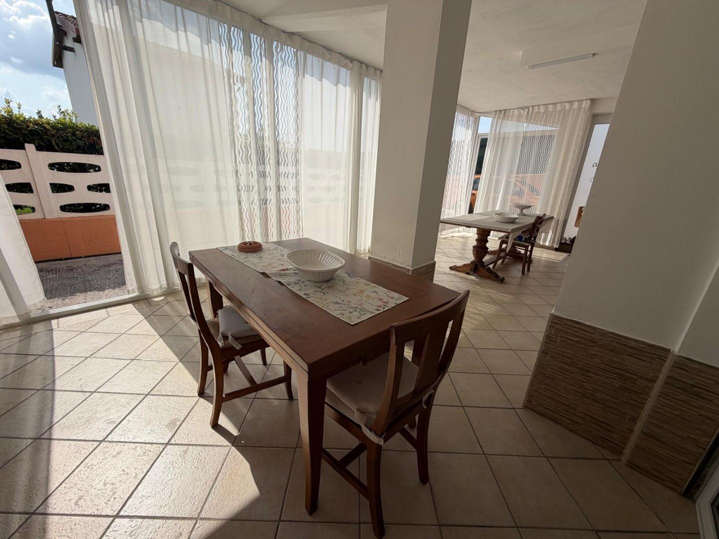 Villa Bifamiliare con giardino, Carrara fossone