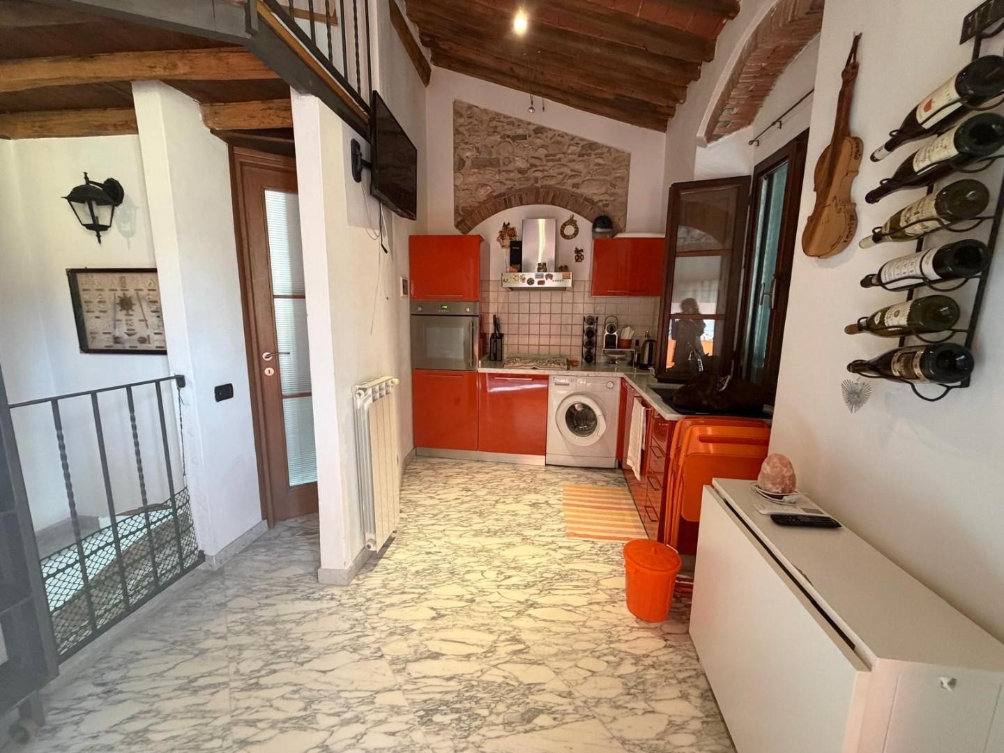 Casa indipendente in vendita, Carrara marina di