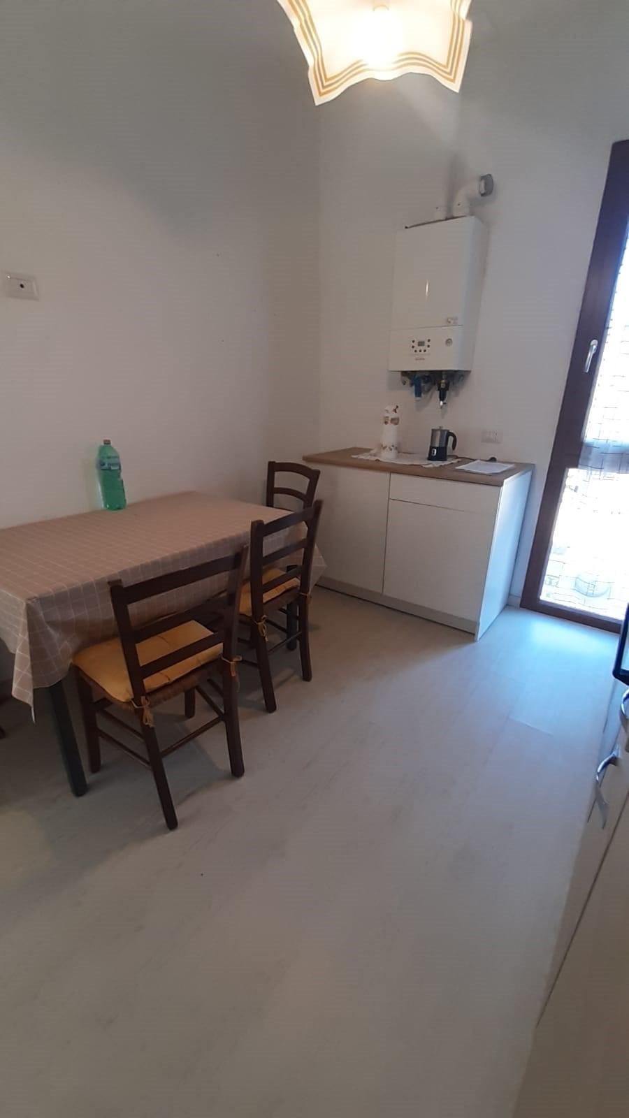 Casa indipendente con giardino, Ortonovo isola