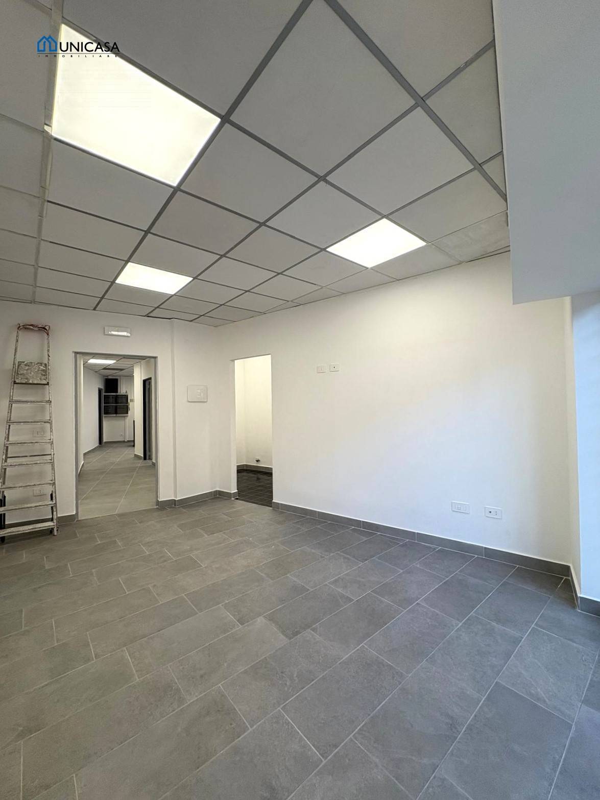 Locale commerciale in vendita a Cerveteri