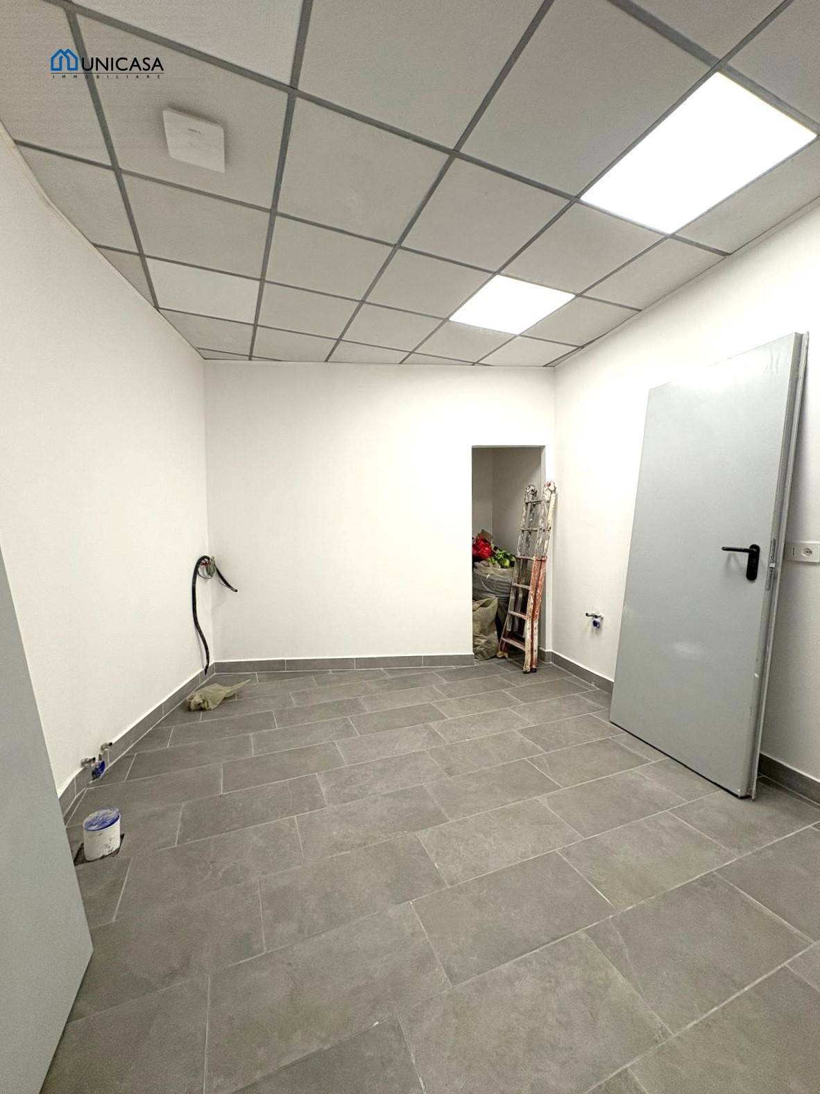 Locale commerciale in vendita a Cerveteri