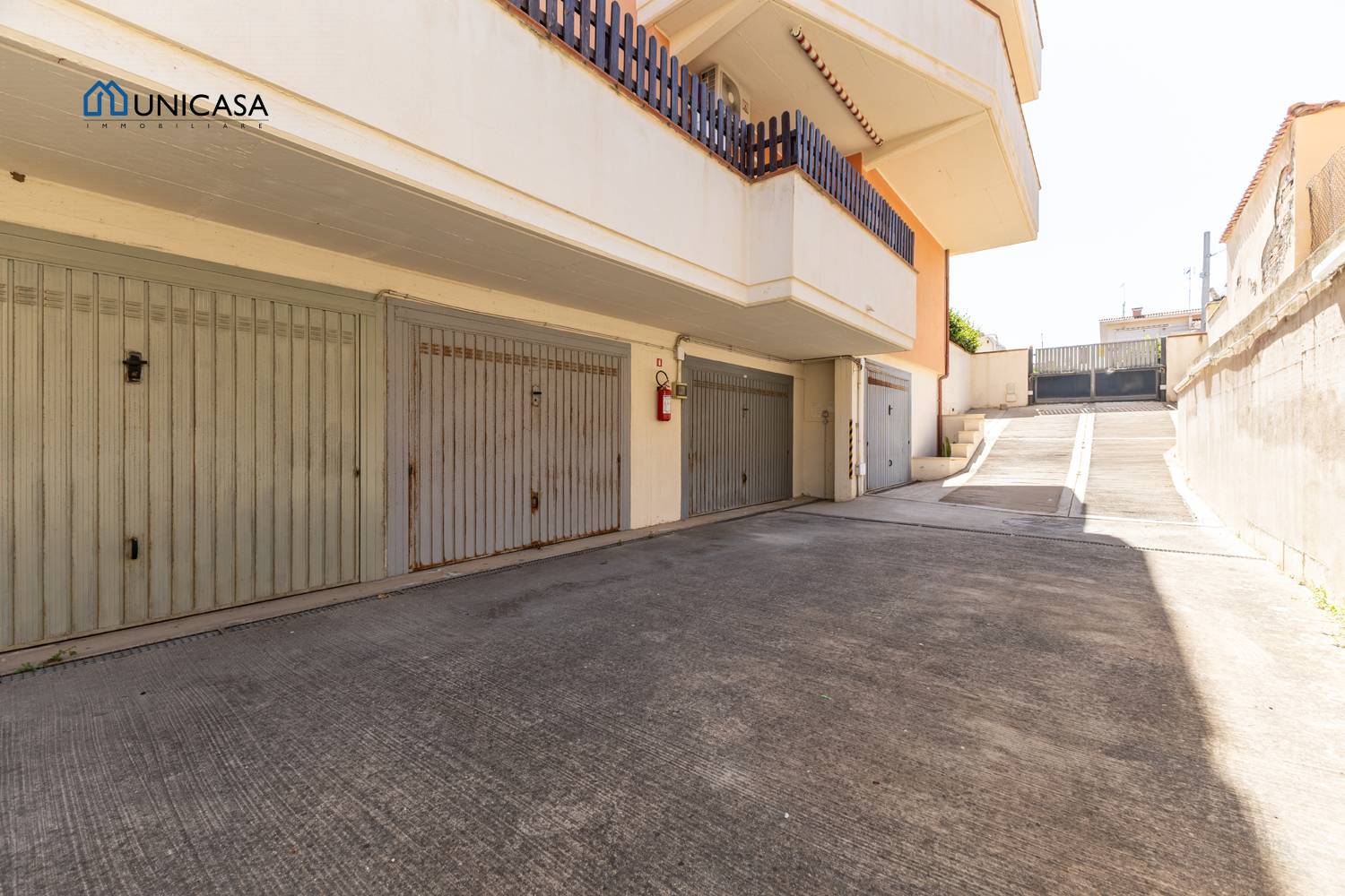 Box o garage in vendita a Ladispoli