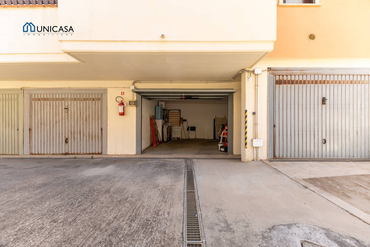 Box o garage in vendita a Ladispoli