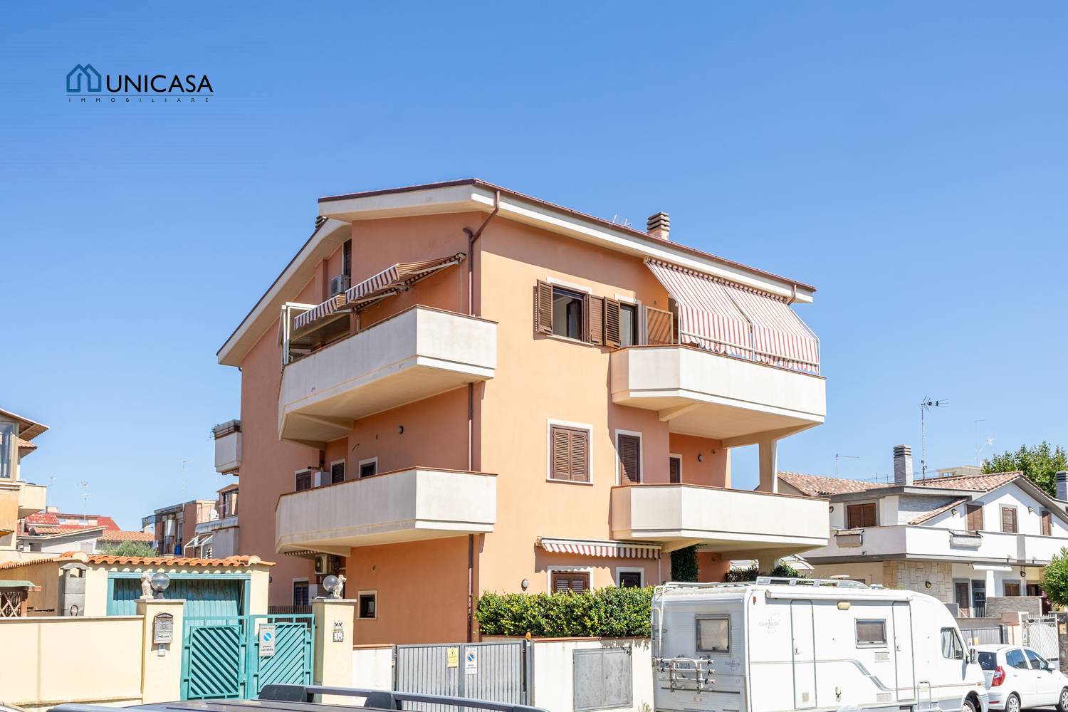Box o garage in vendita a Ladispoli
