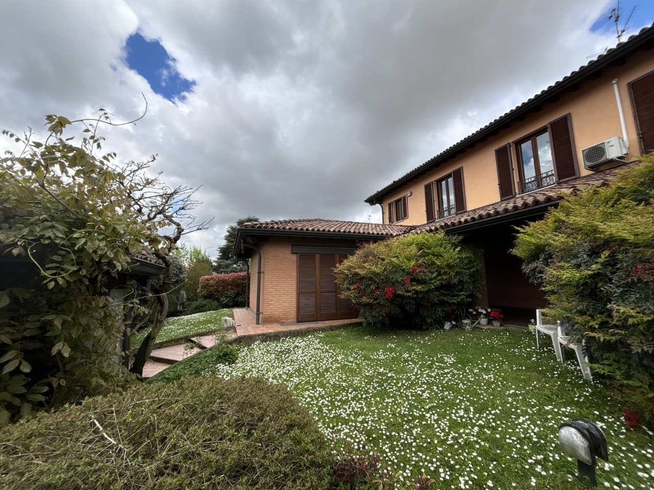 Villa con giardino a Belgioioso