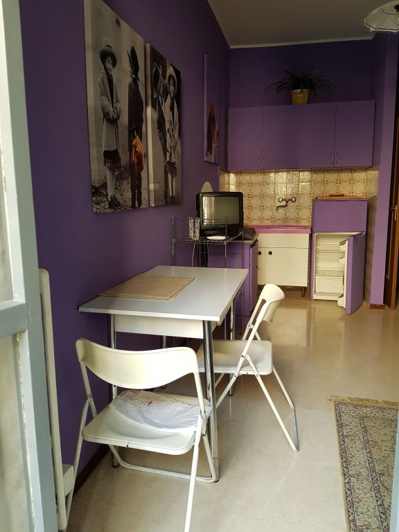 Monolocale arredato in affitto a Pavia