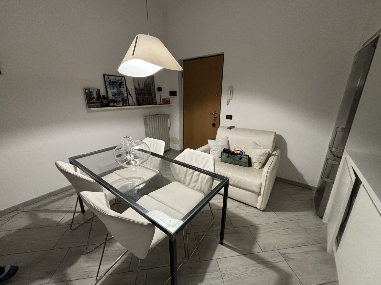 Monolocale arredato in affitto a Travac� Siccomario