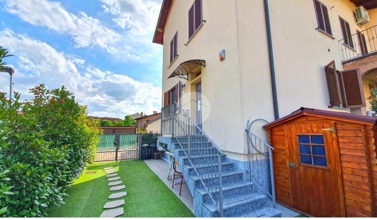 Bilocale con giardino a Pavia