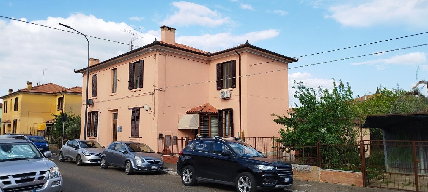 Villa Trifamiliari con giardino a Grosseto