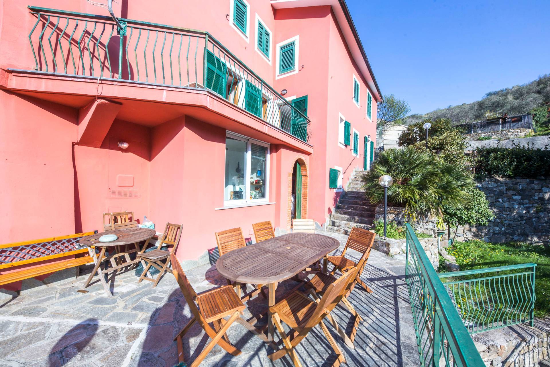 Casa indipendente con terrazzo, Moneglia san saturnino