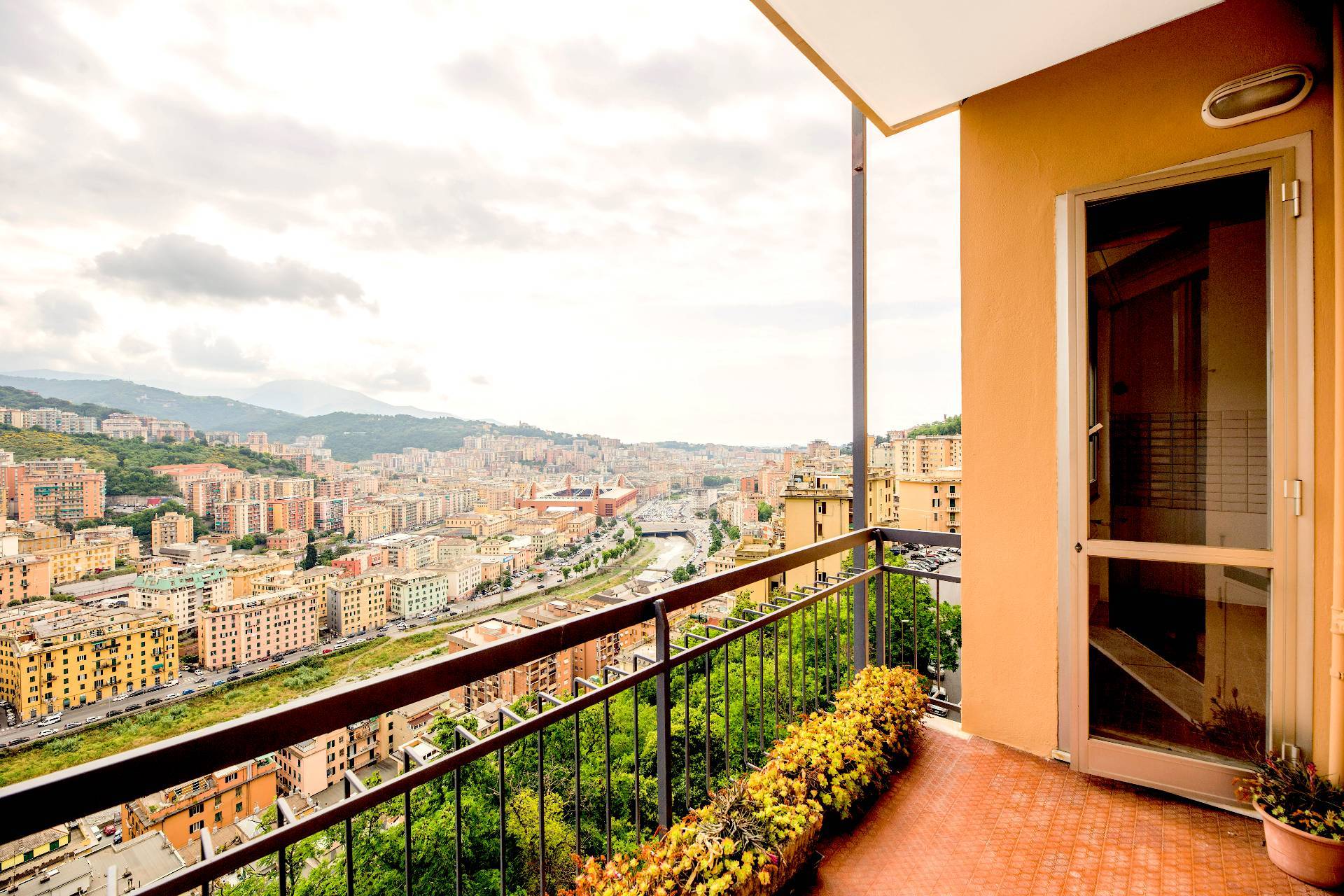 Appartamento in vendita a Genova, Marassi