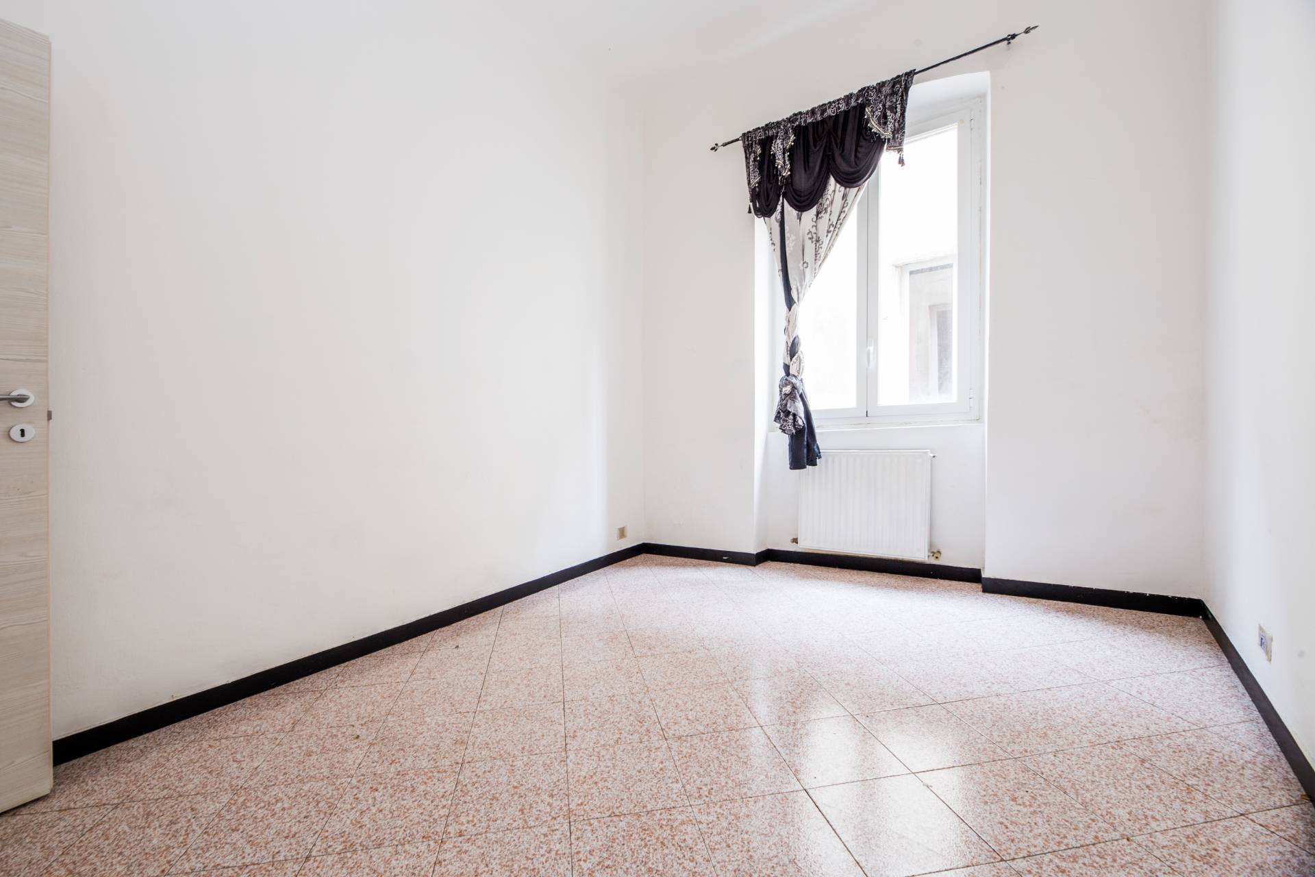 Appartamento in vendita a Genova, Marassi