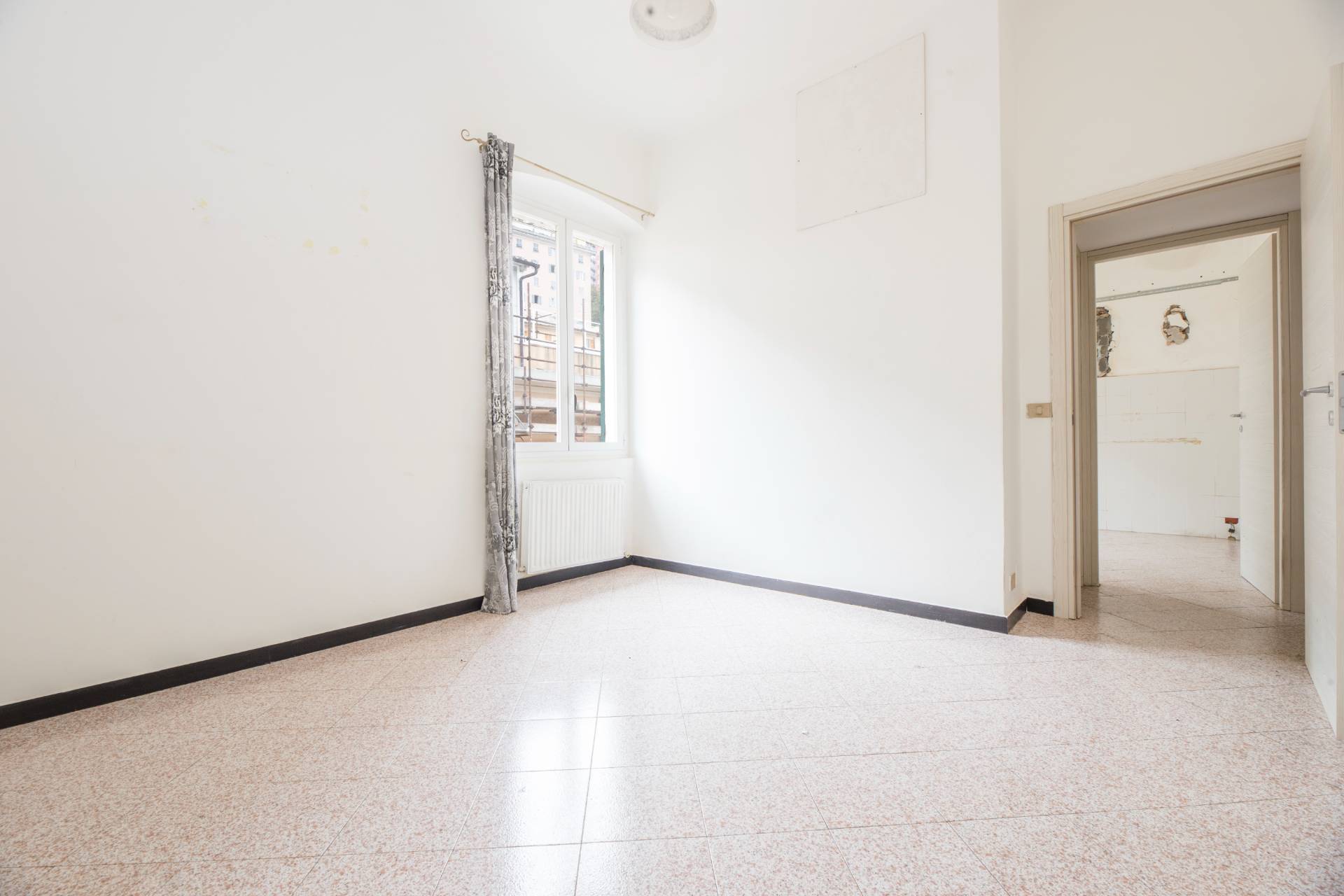 Appartamento in vendita a Genova, Marassi