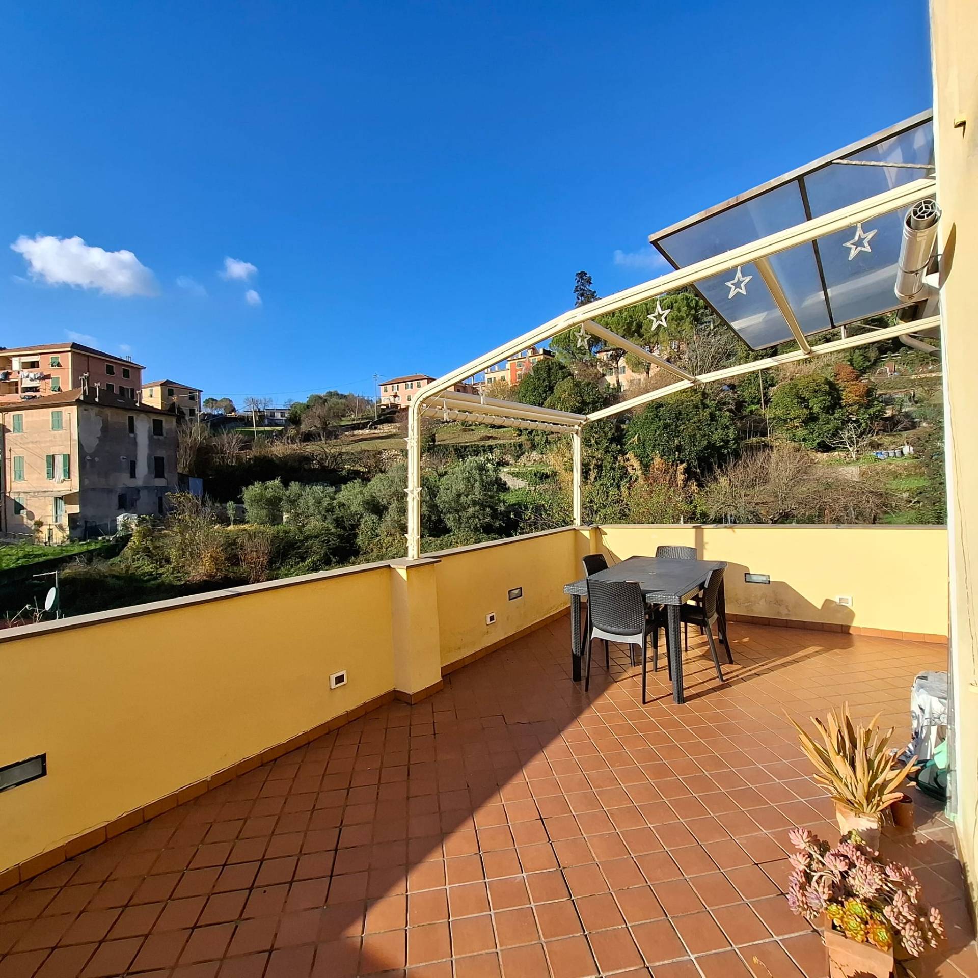 Appartamento in vendita a Genova, Molassana