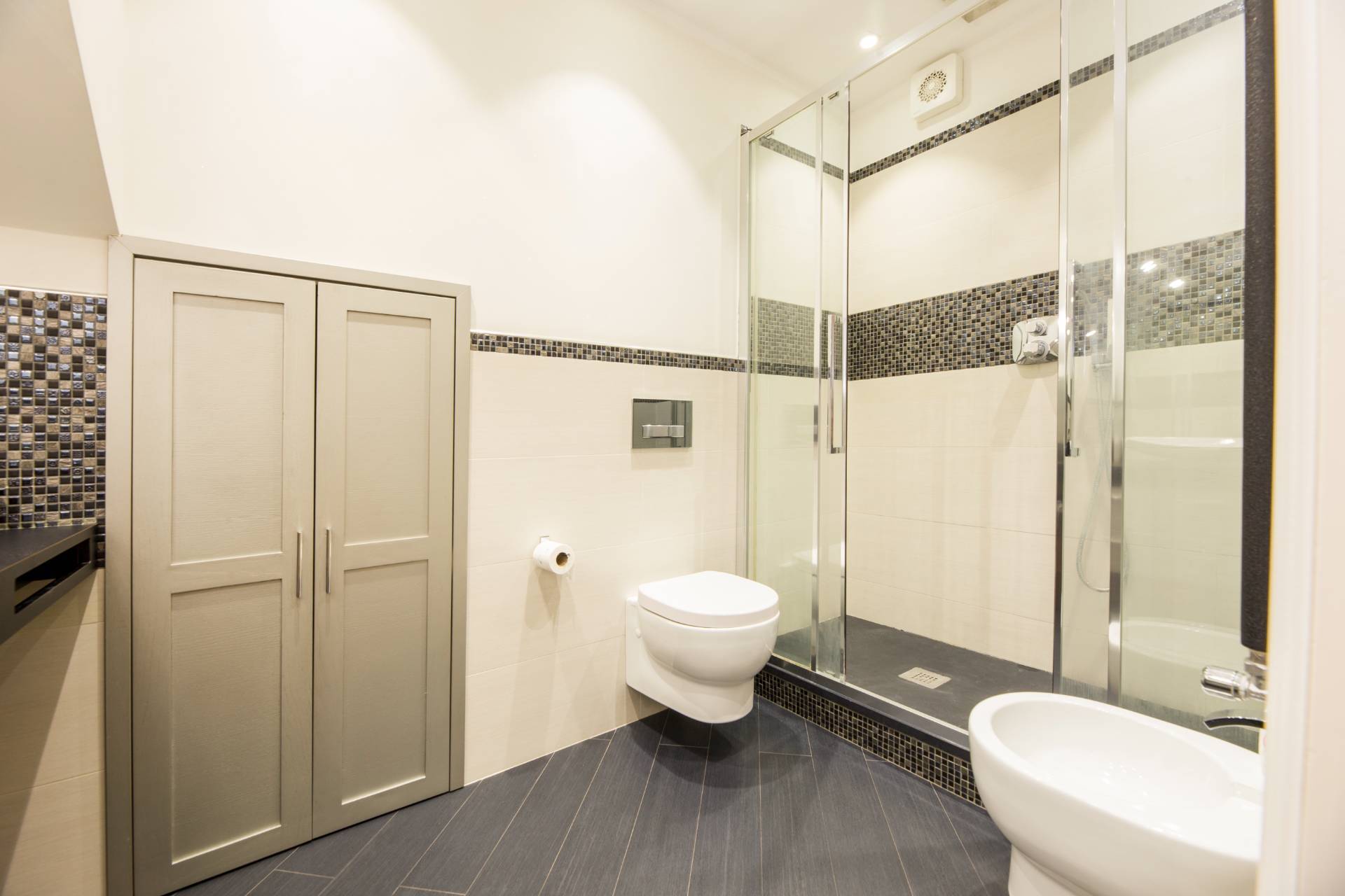 Appartamento in vendita a Genova, Molassana