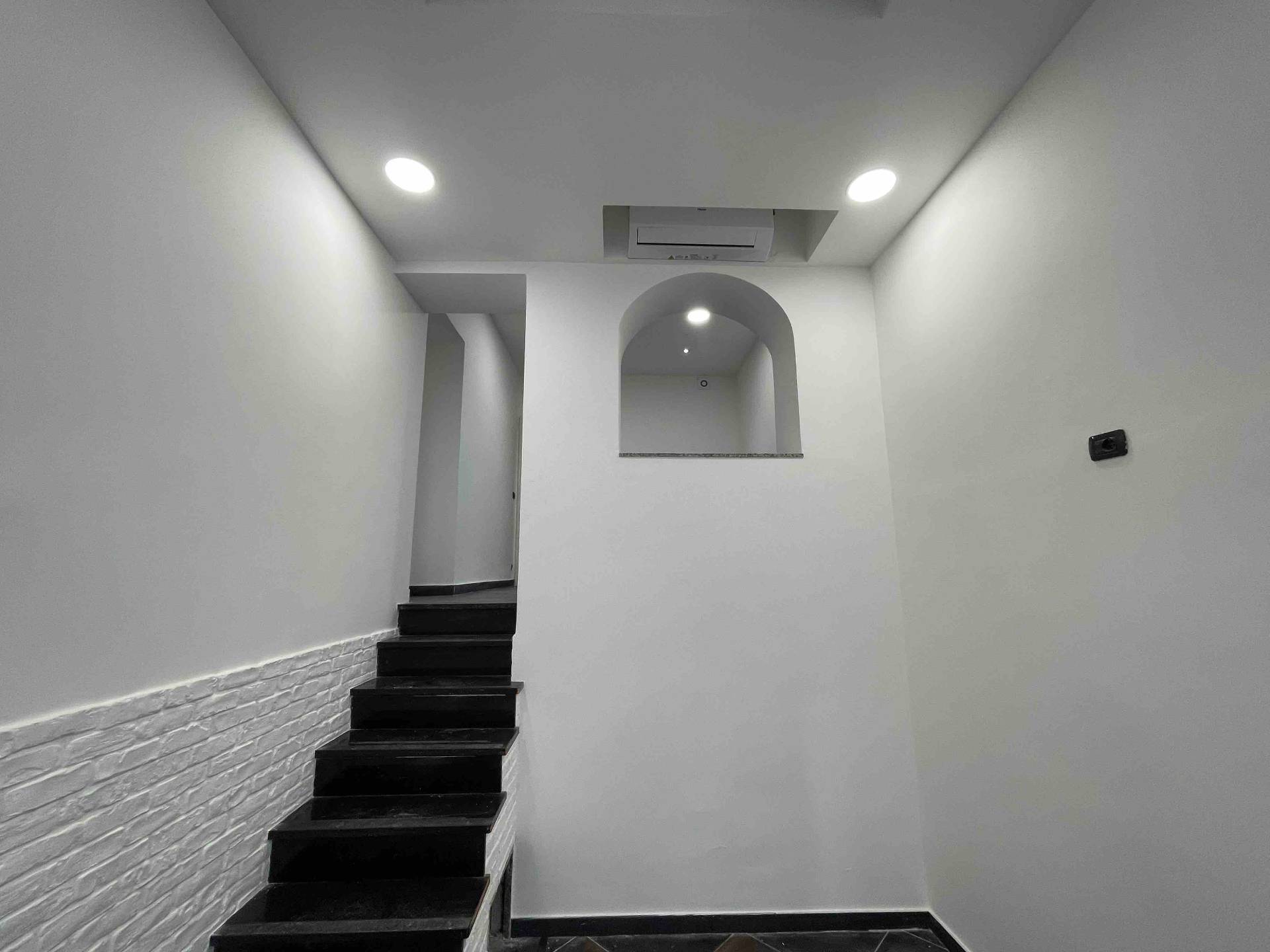 Negozio in vendita a Genova, San Fruttuoso