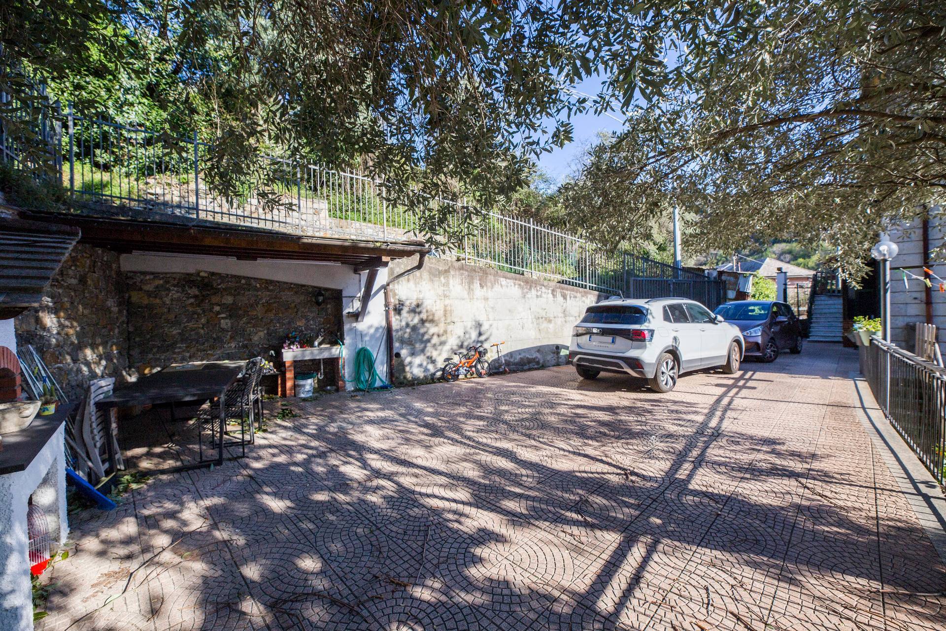 Appartamento in vendita a Genova, Quezzi