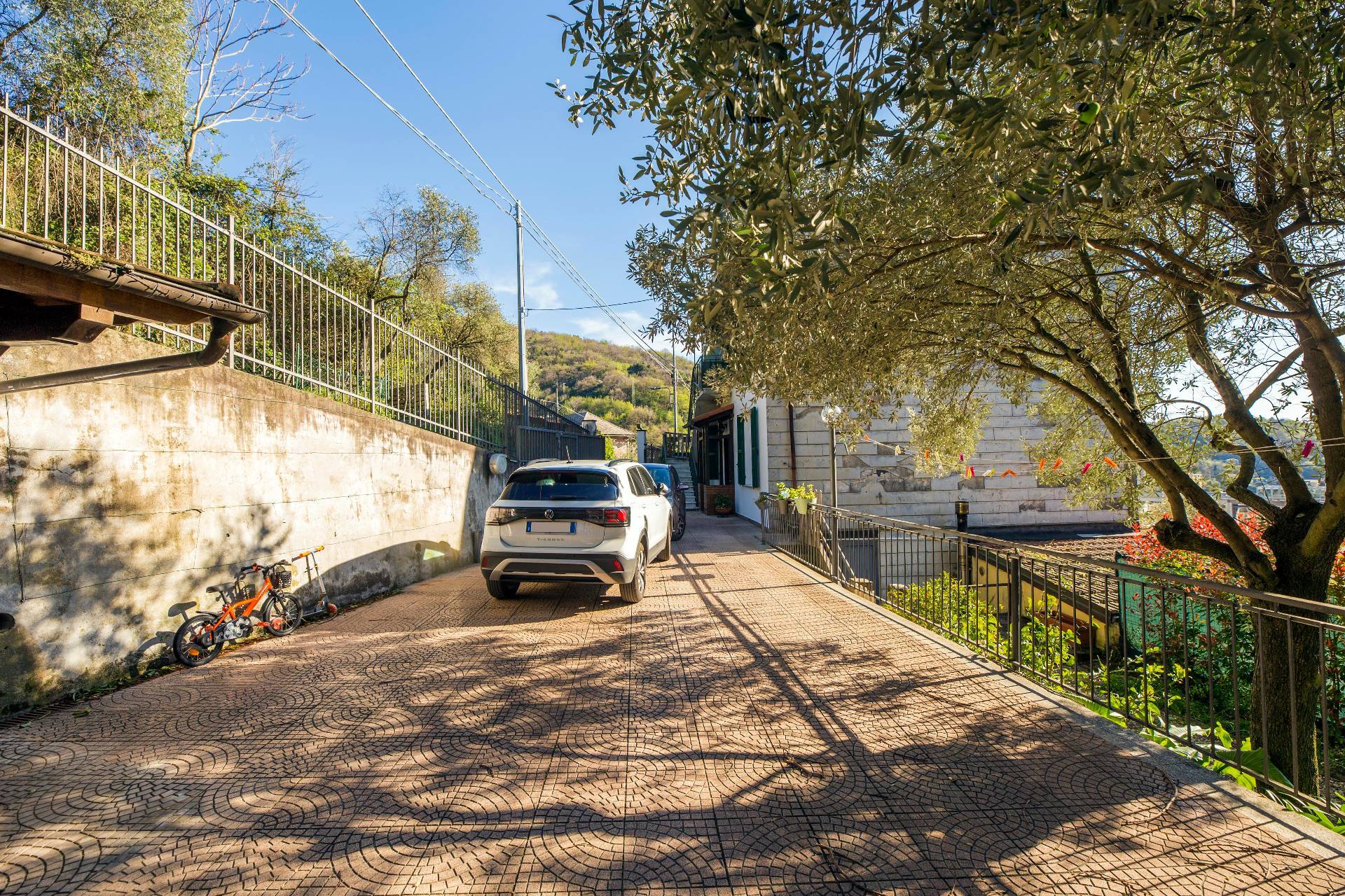 Appartamento in vendita a Genova, Quezzi