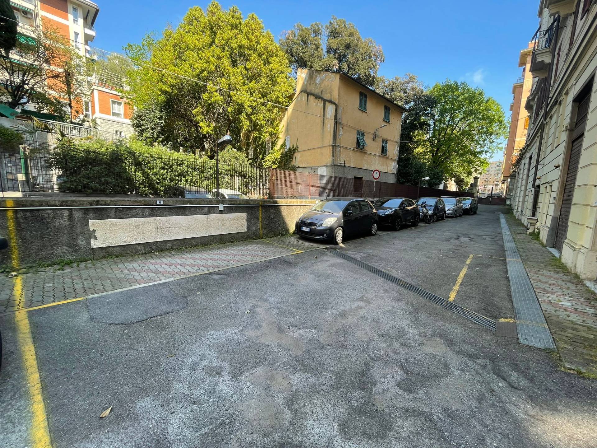Posto auto in vendita a Genova, San Fruttuoso