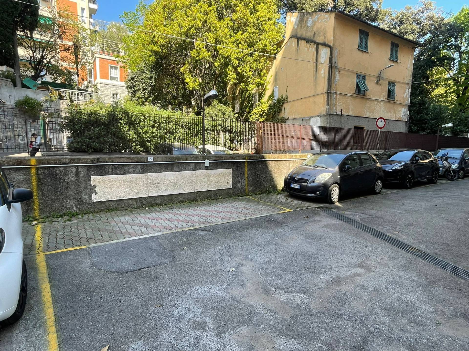 Posto auto in vendita a Genova, San Fruttuoso