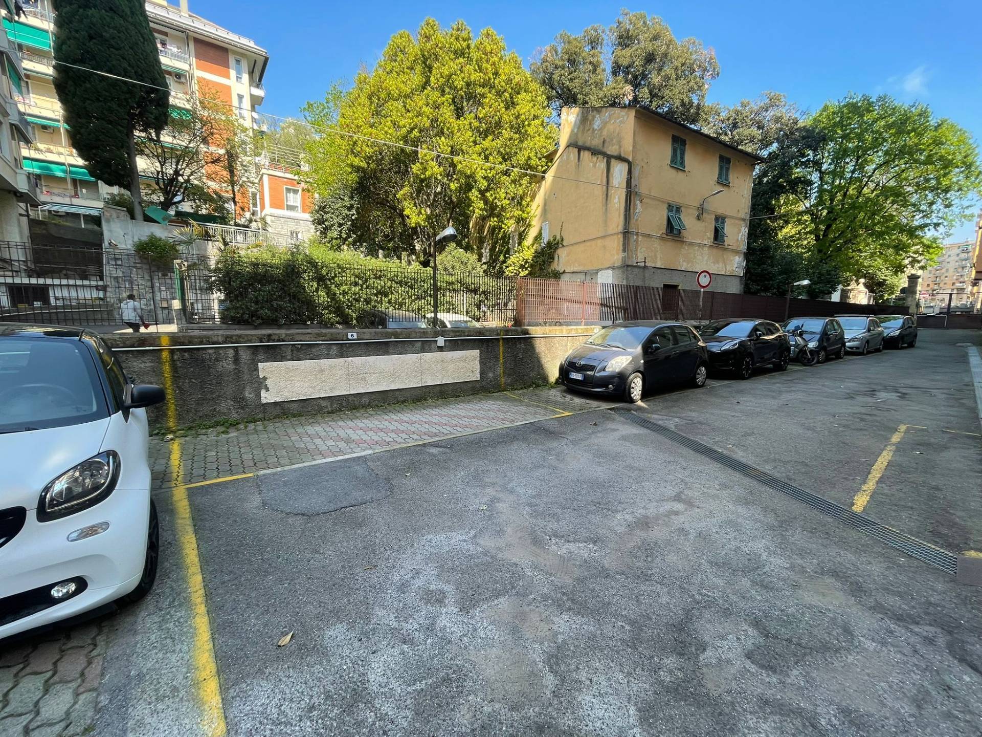 Posto auto in vendita a Genova, San Fruttuoso