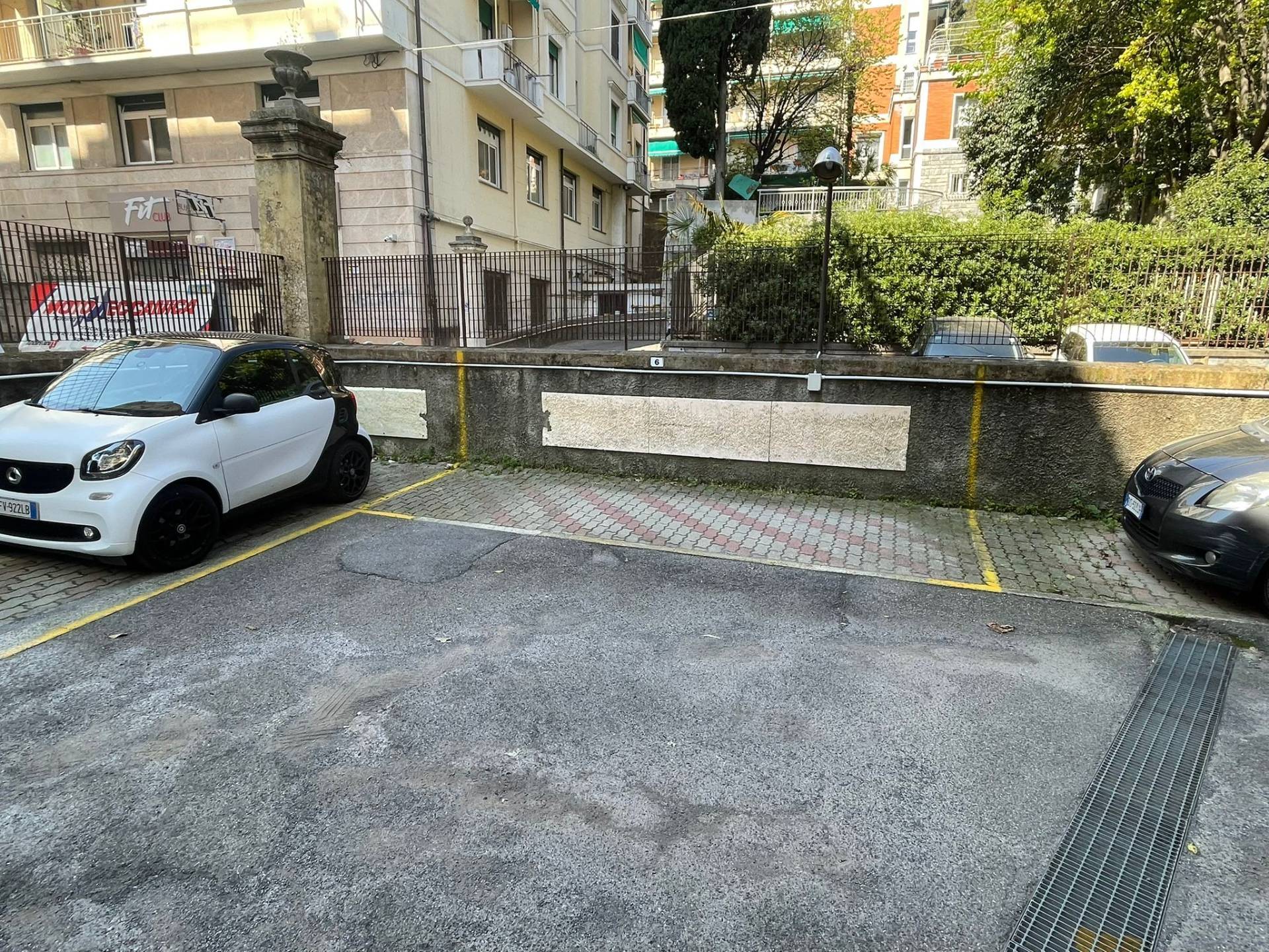 Posto auto in vendita a Genova, San Fruttuoso