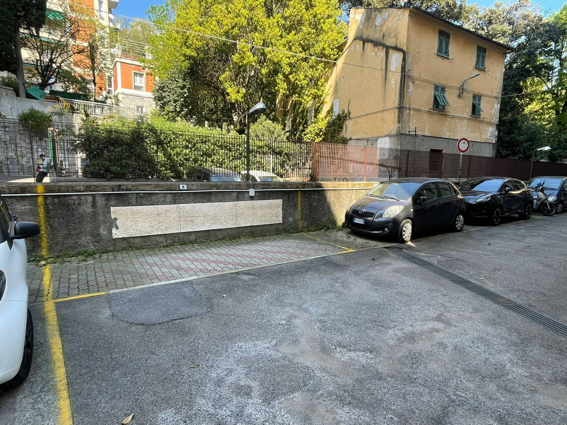 Posto auto in vendita a Genova, San Fruttuoso
