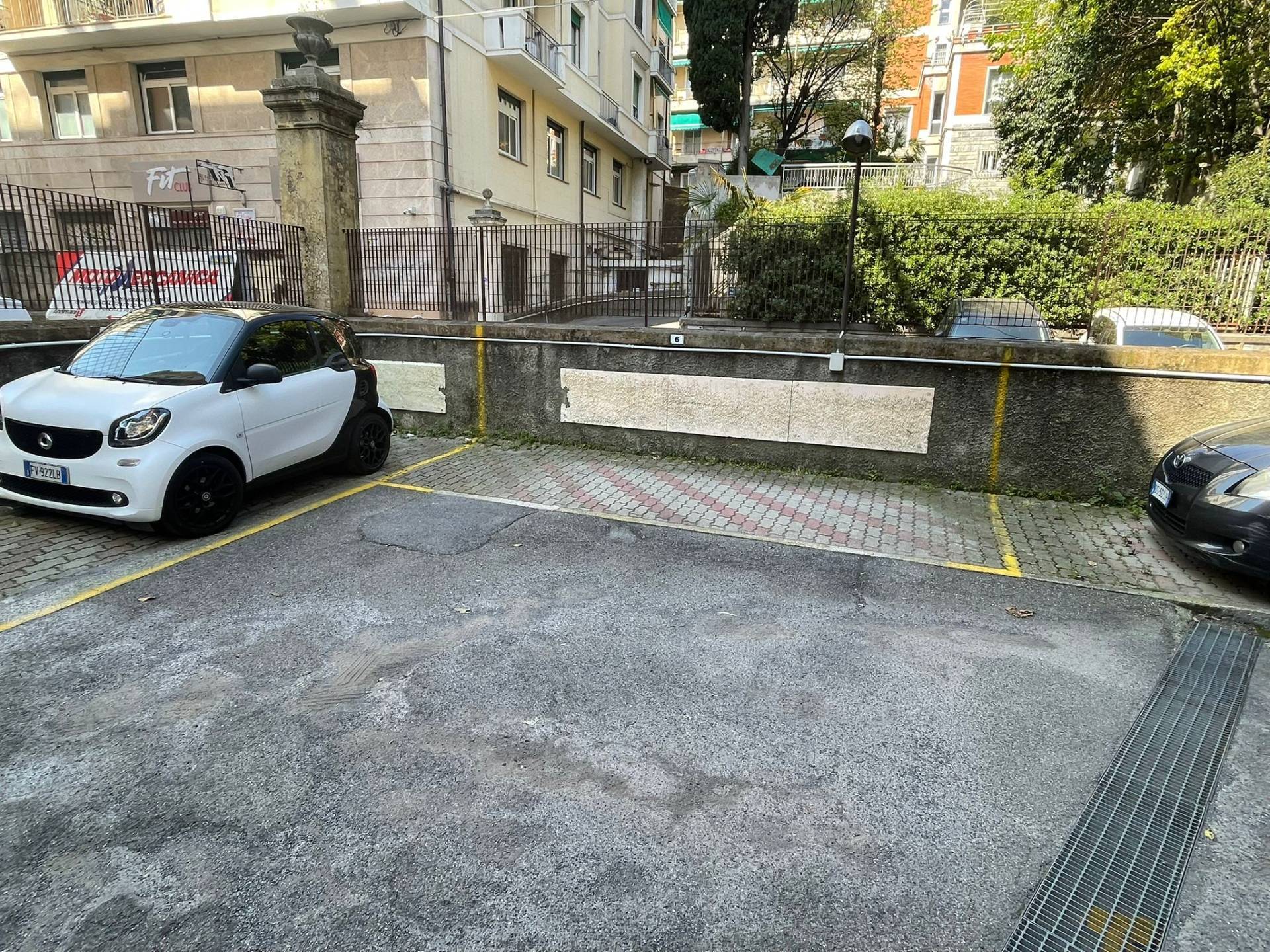 Posto auto in vendita a Genova, San Fruttuoso