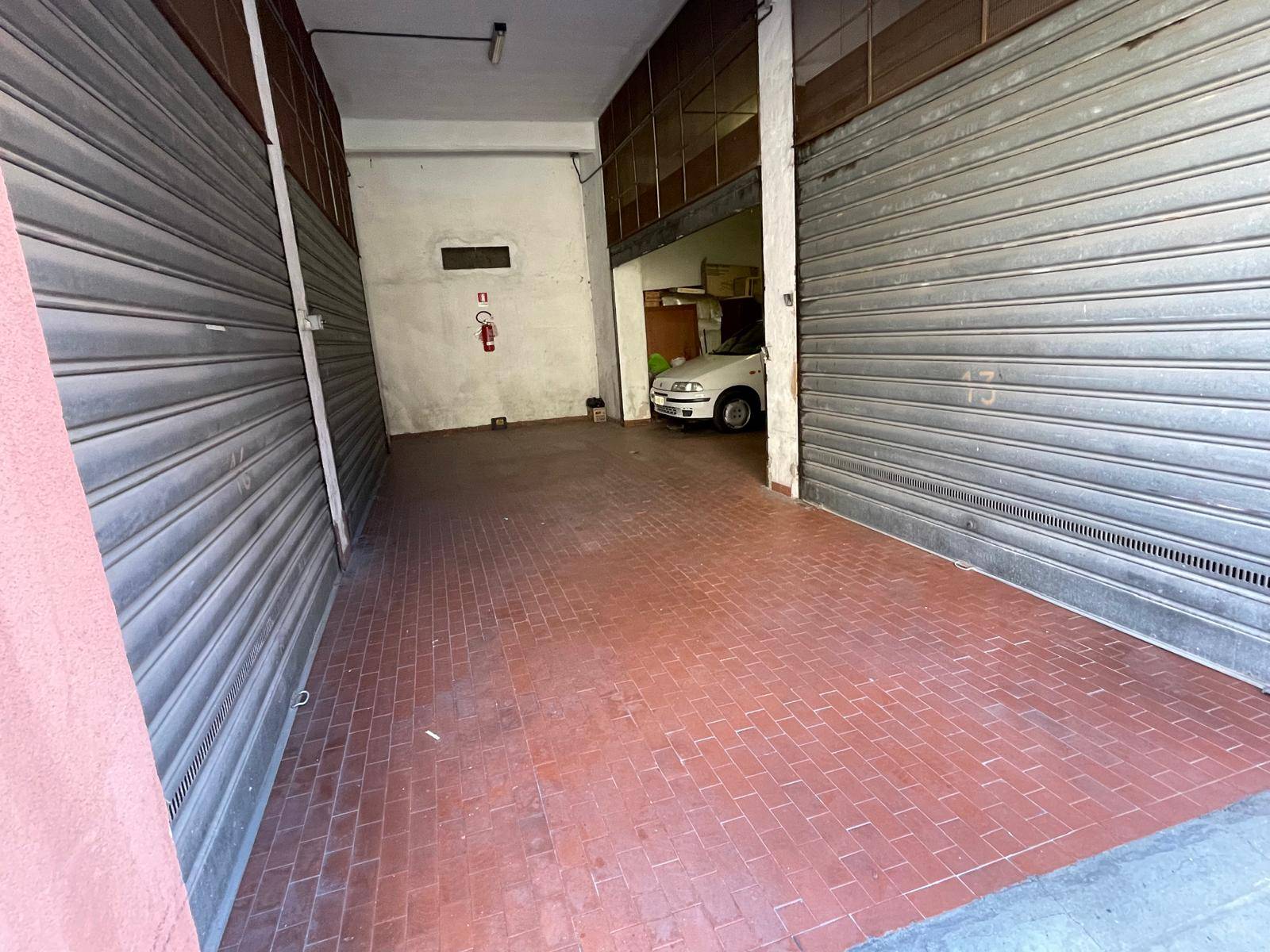 Box in vendita a Genova, Marassi