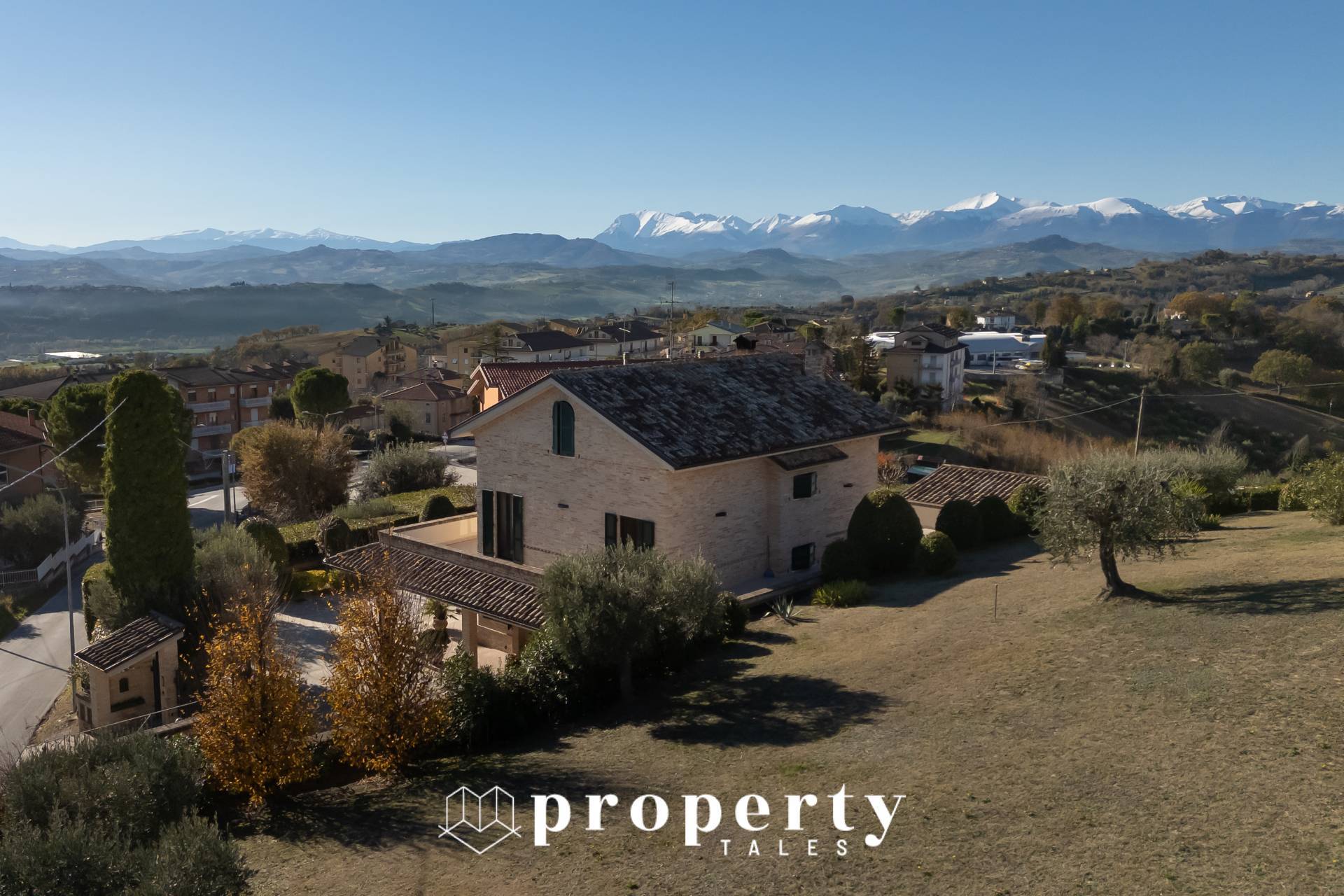 Villa in vendita a Montegiorgio