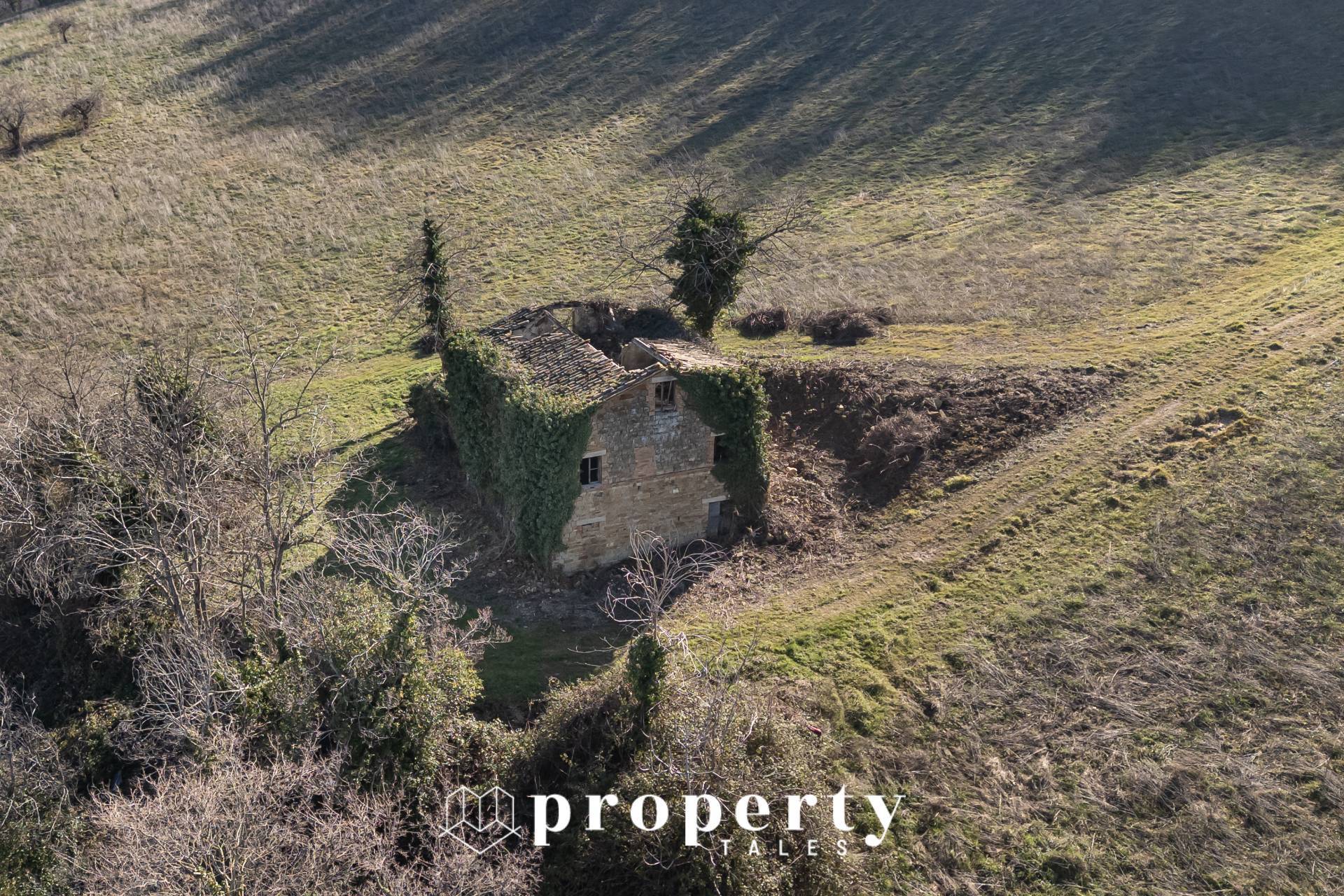 Rustico in vendita a San Ginesio