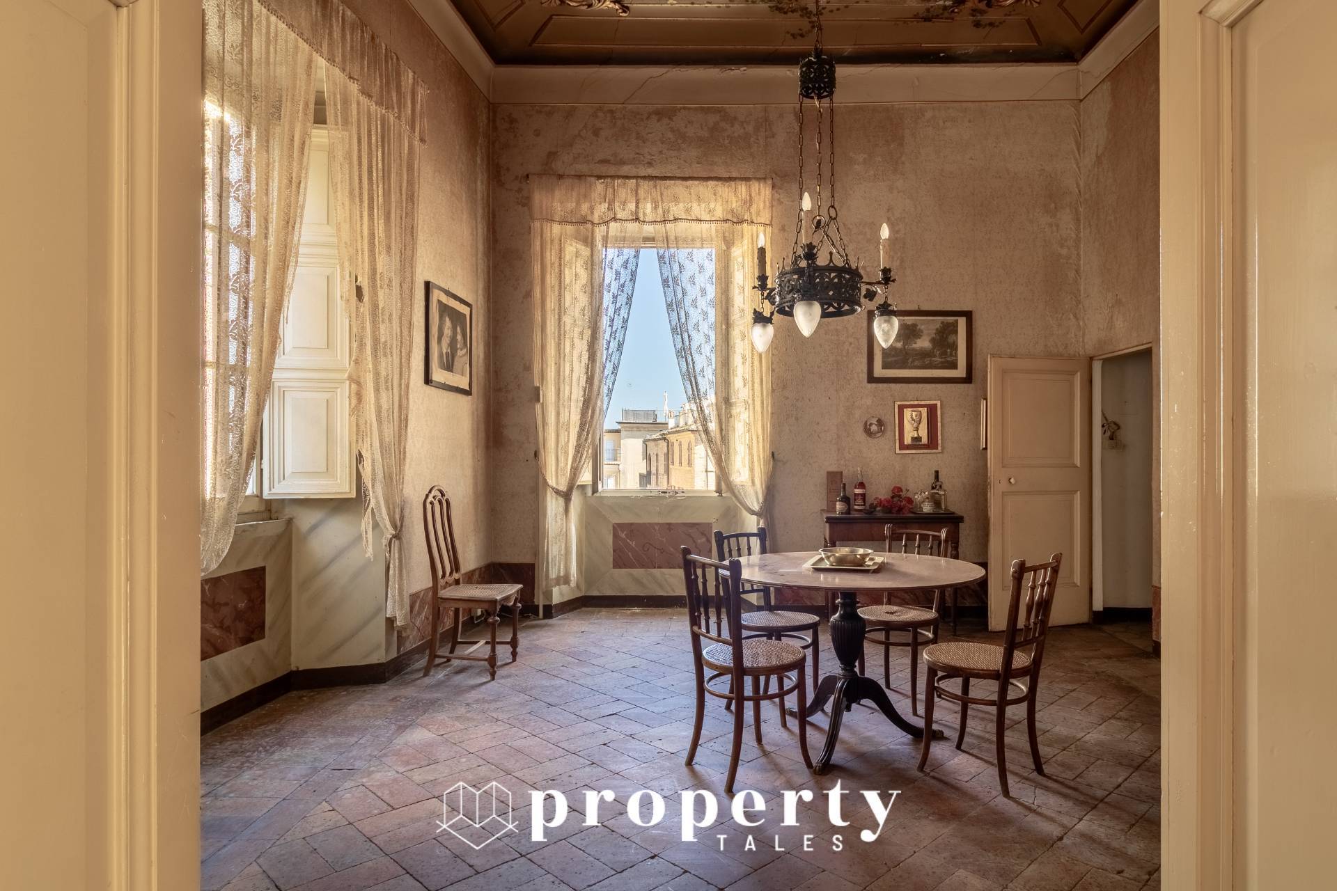 Palazzo d'epoca in vendita a Ripatransone