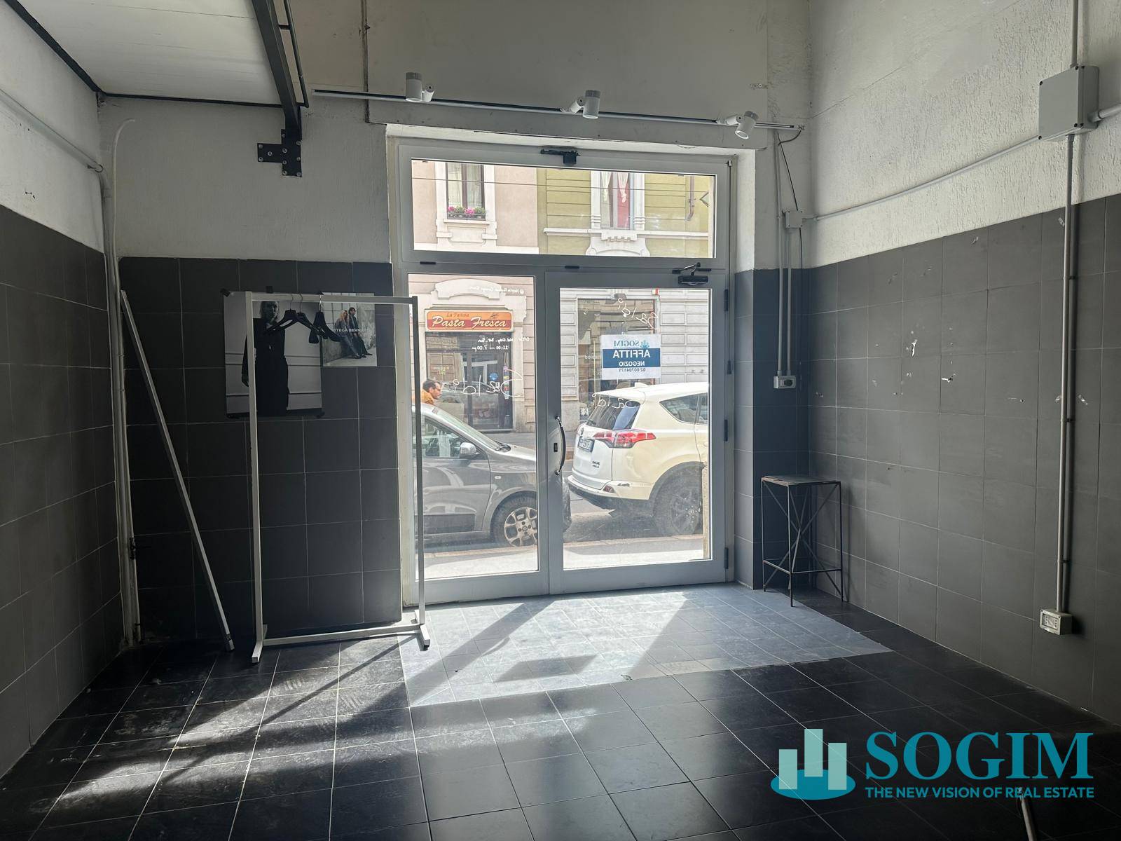 Negozio in affitto a Milano, Isola