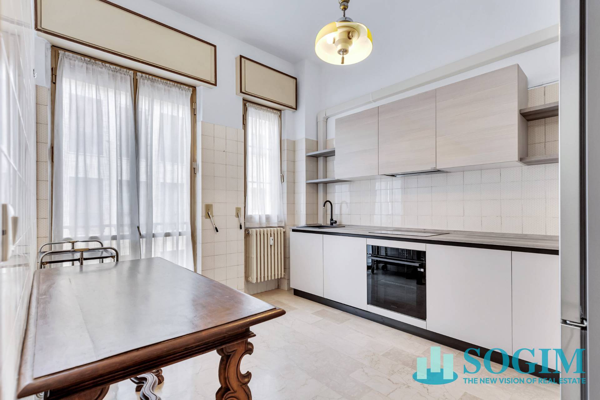 Appartamento in affitto a Milano, * Duomo, Missori, Cordusio, P.le D.Scala, V. Torino