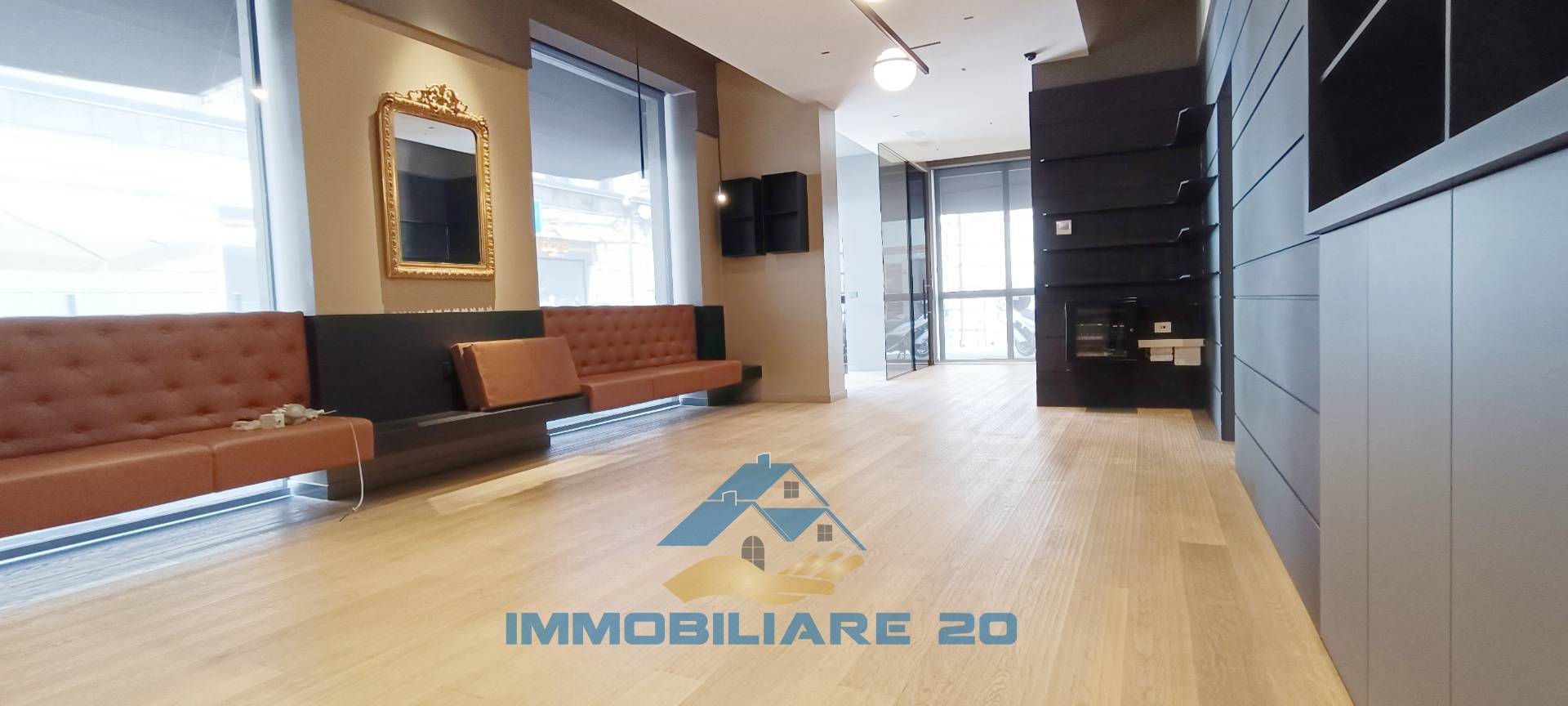 Locale commerciale in vendita a Teramo, Centro