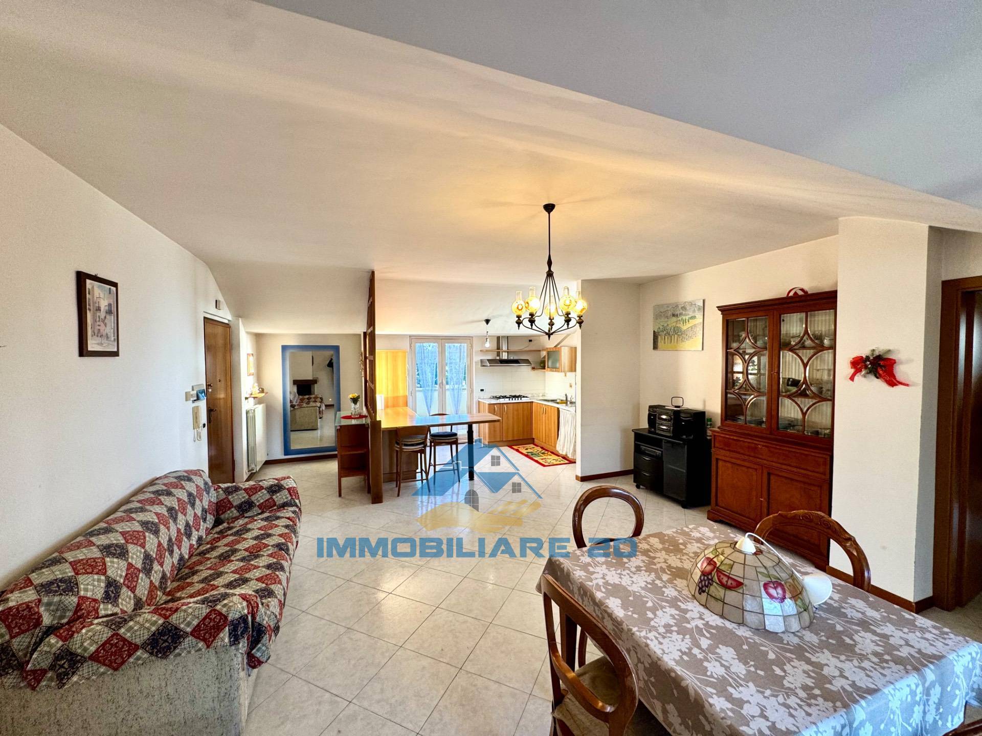 Mansarda in vendita a Teramo, Prima periferia