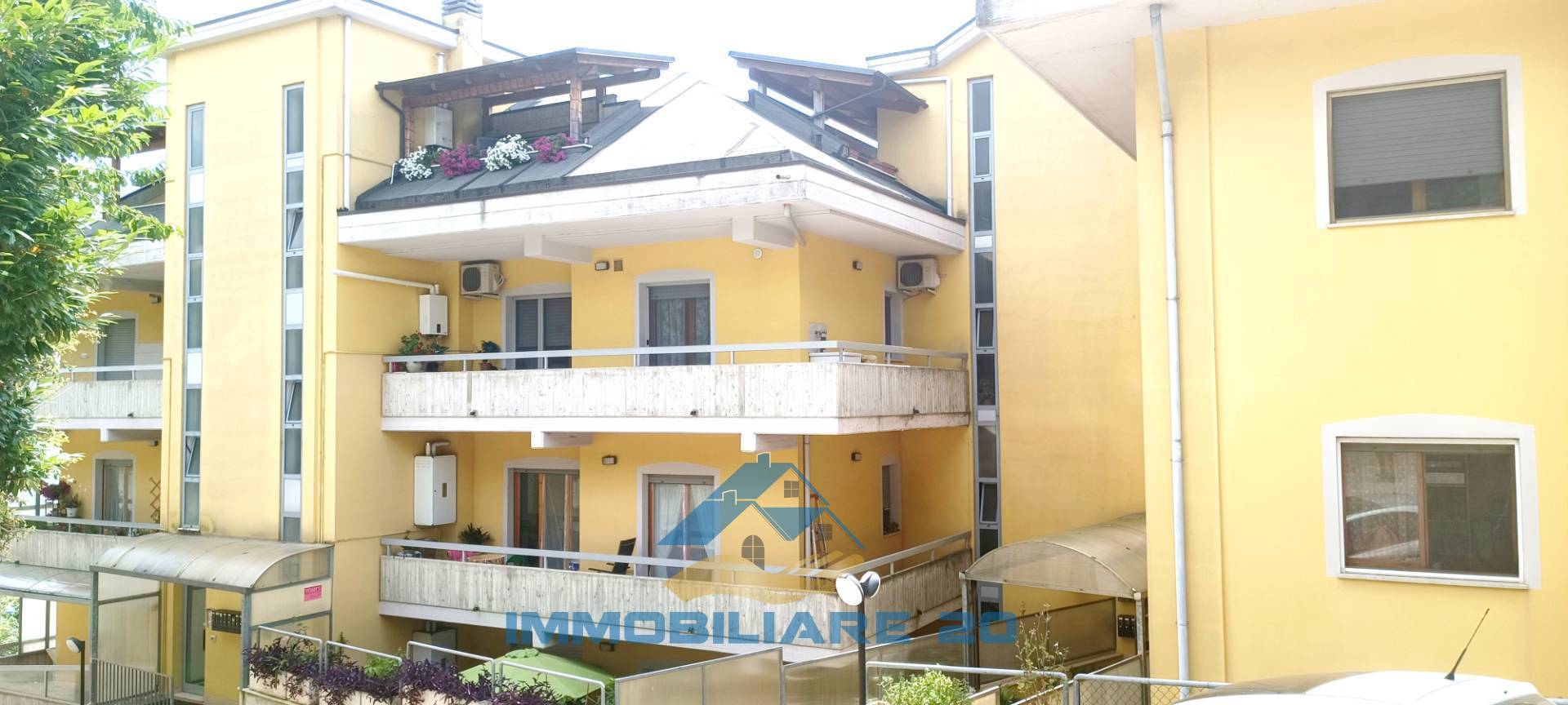 Mansarda in vendita a Teramo, Prima periferia