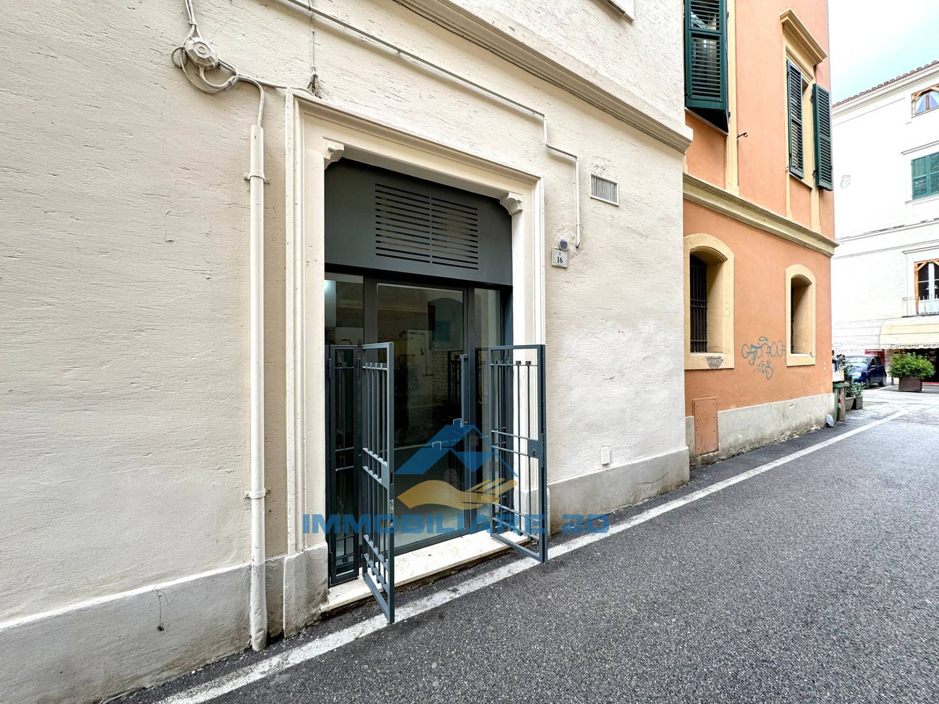 Studio/Ufficio in affitto a Teramo, Centro