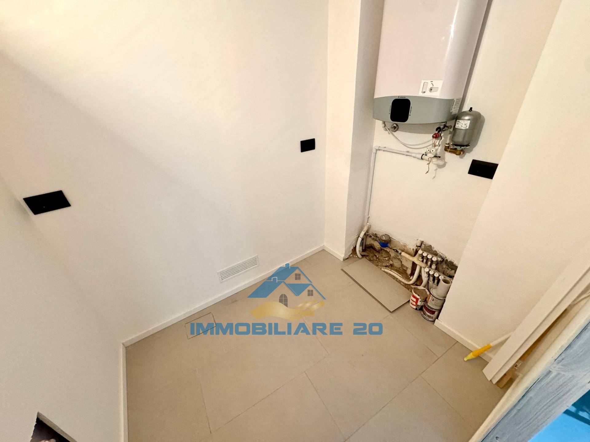 Studio/Ufficio in affitto a Teramo, Centro