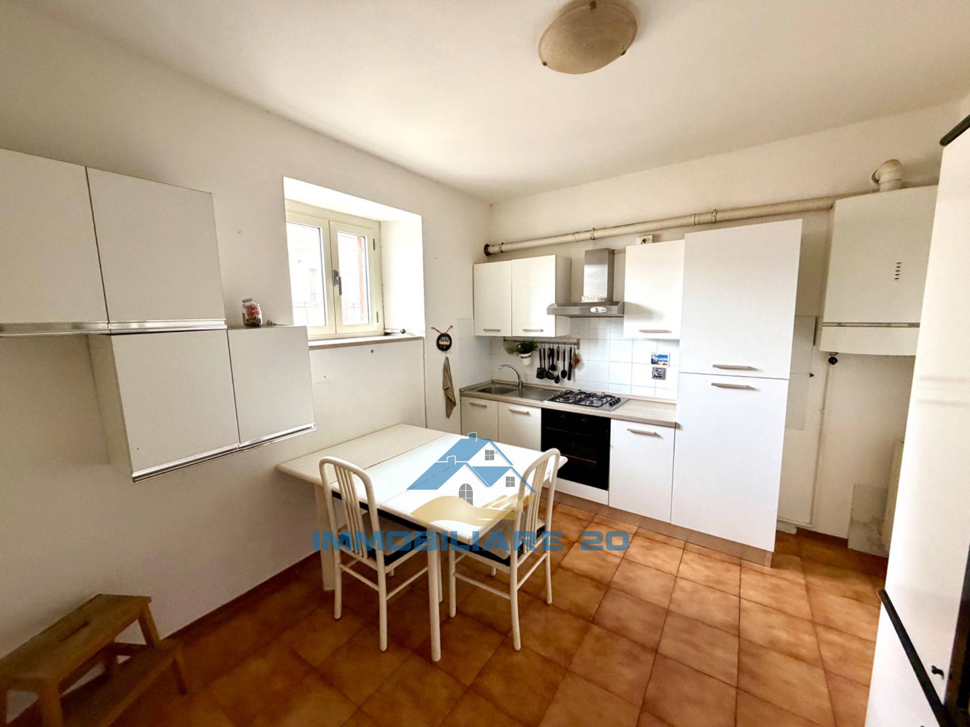 Appartamento in vendita a Teramo, Centro