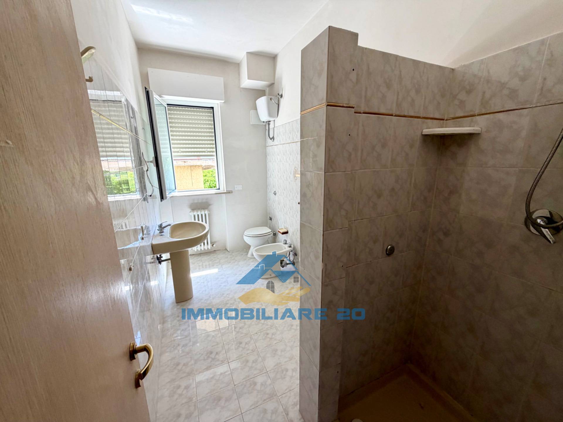 Appartamento in vendita a Teramo, Centro