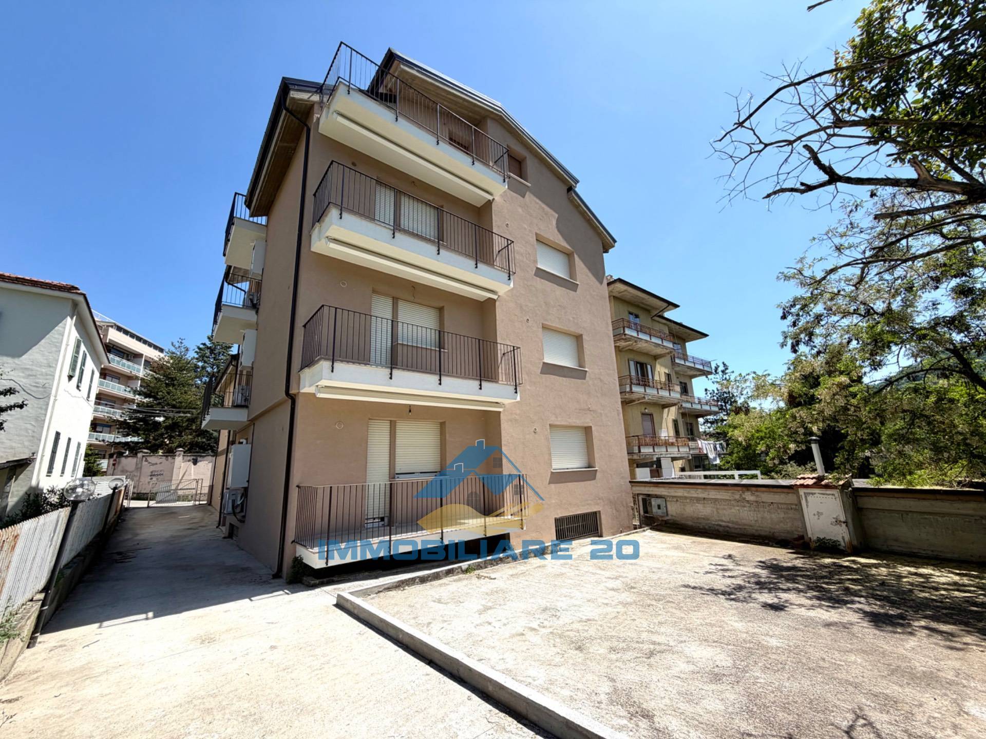 Appartamento in vendita a Teramo, Centro