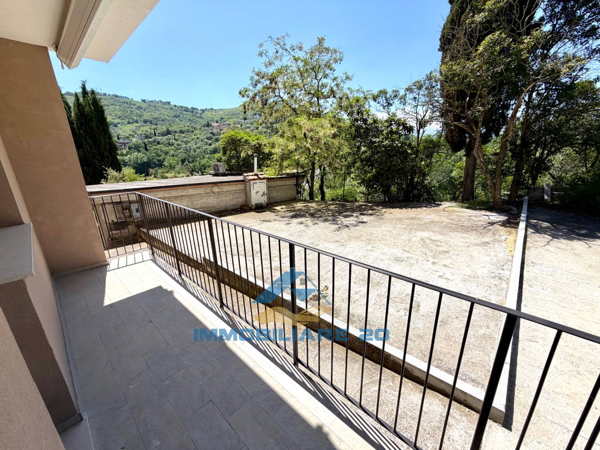 Appartamento in vendita a Teramo, Centro