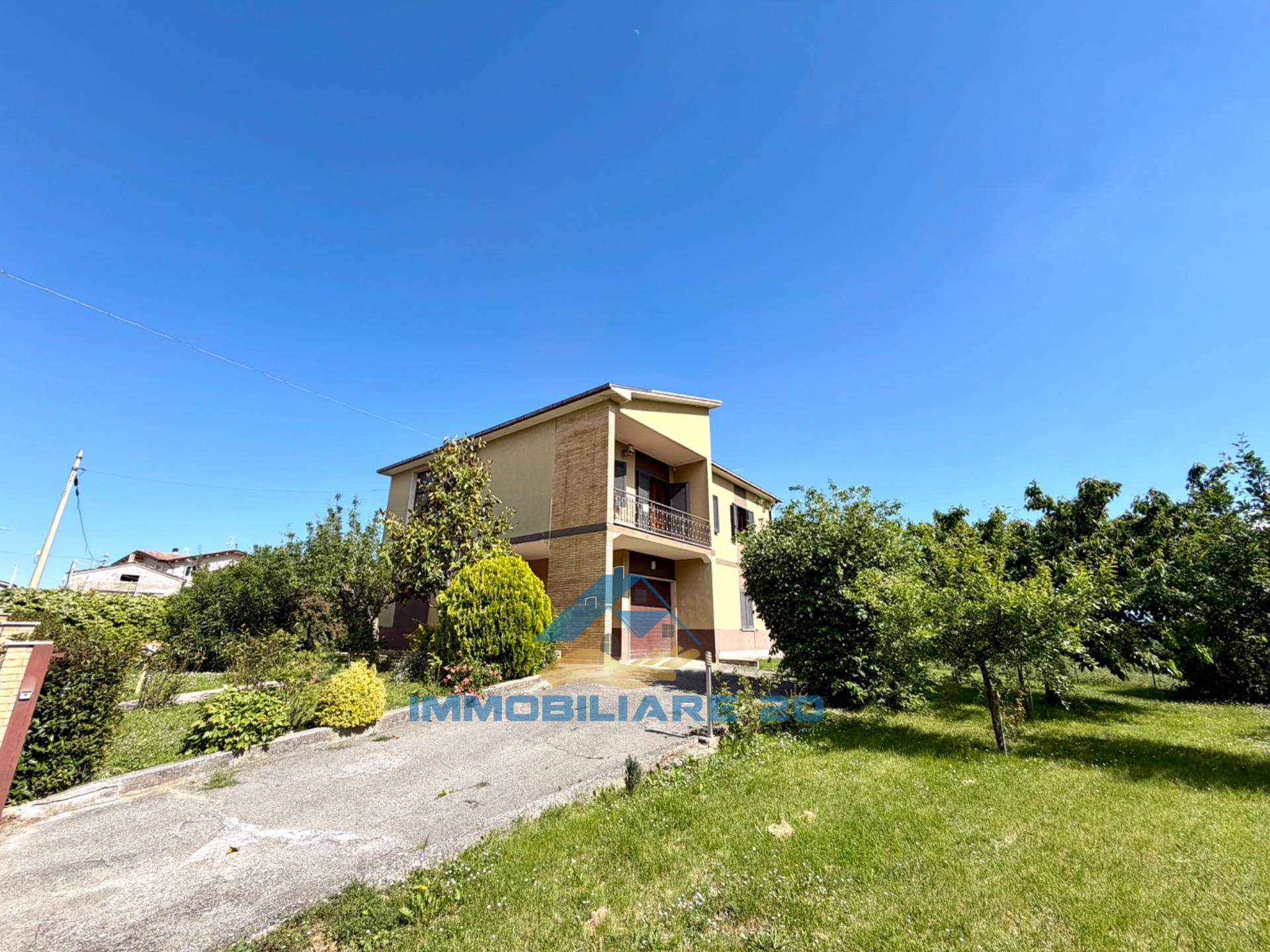 Casa singola in vendita a Teramo, Estrema periferia