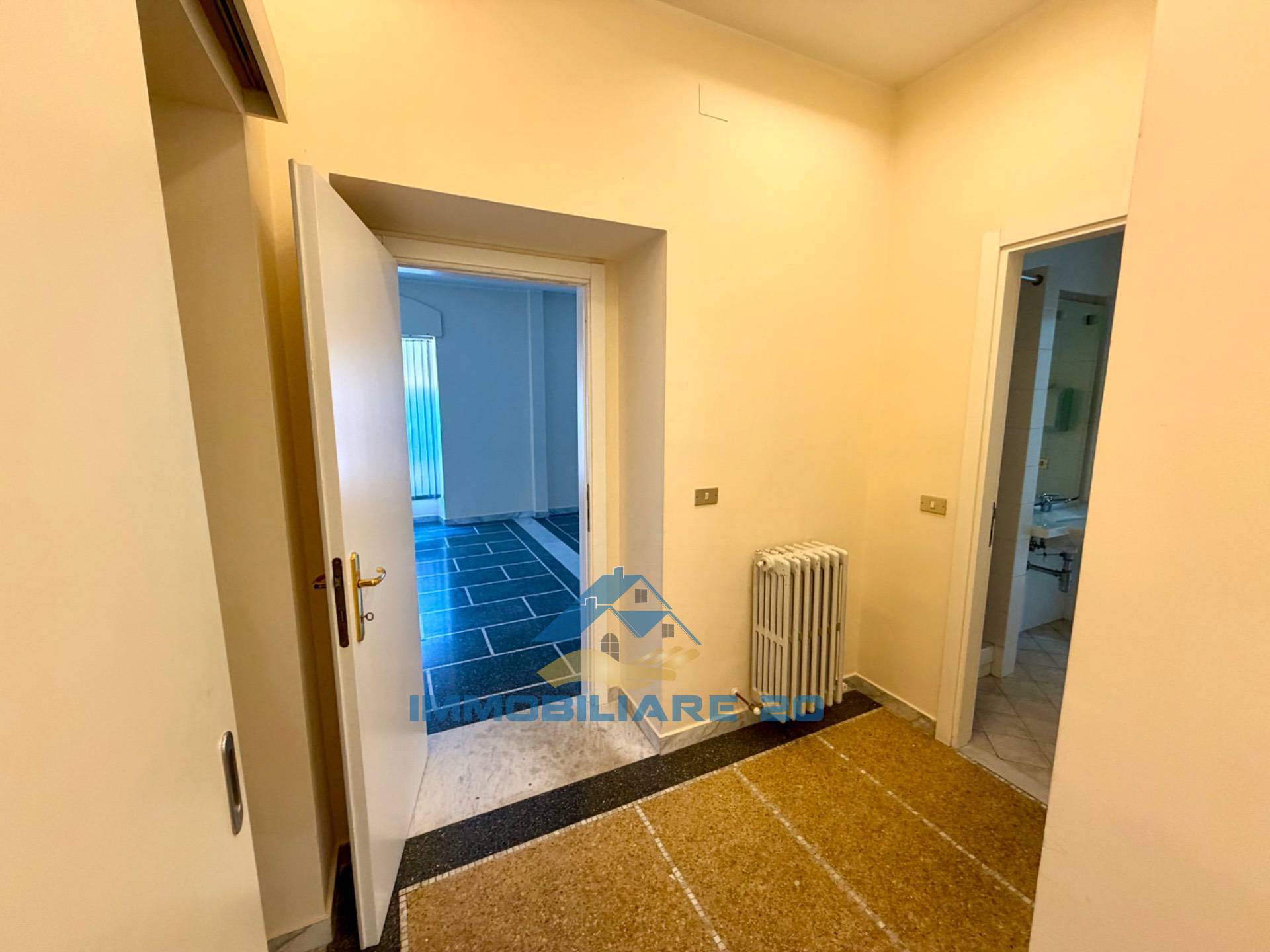 Studio/Ufficio in affitto a Teramo, Centro