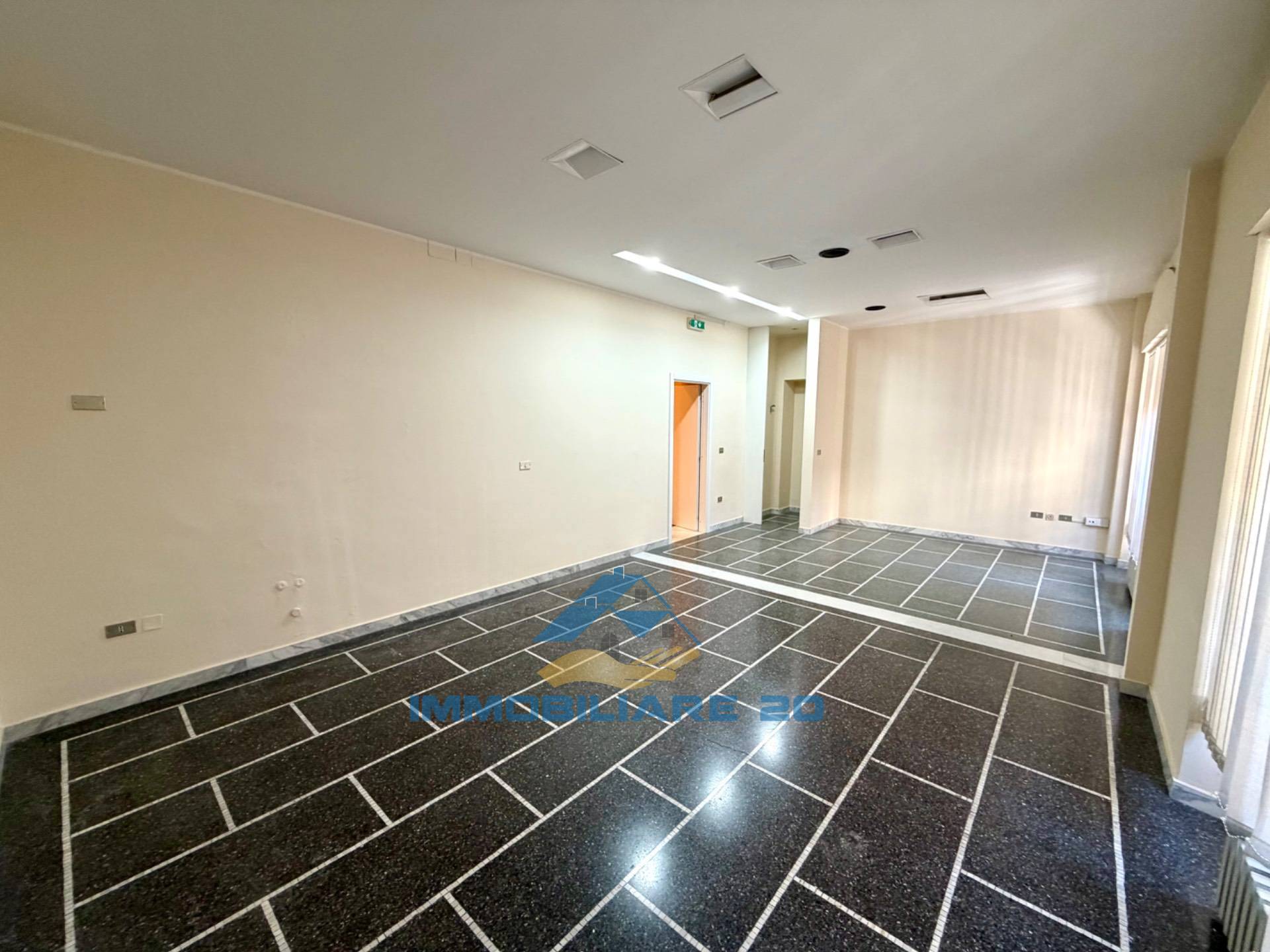 Studio/Ufficio in affitto a Teramo, Centro