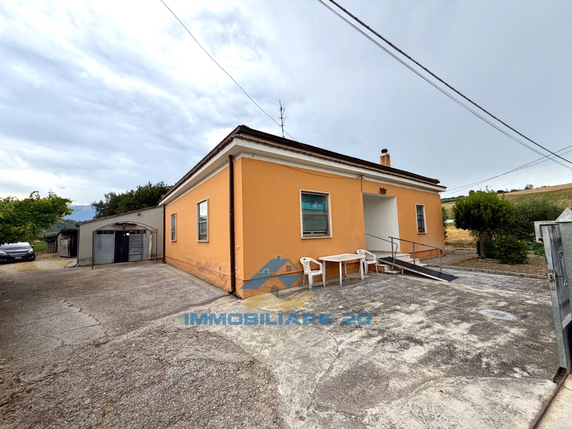 Casa singola in vendita a Teramo, Tofo Sant'Eleuterio