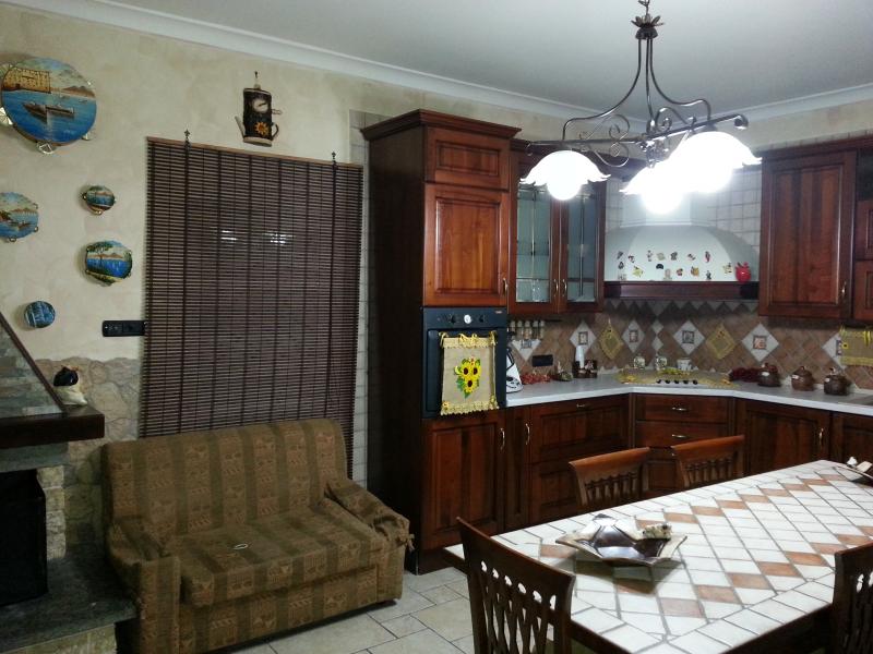 VILLA BIFAMILIARE in vendita a Calvizzano